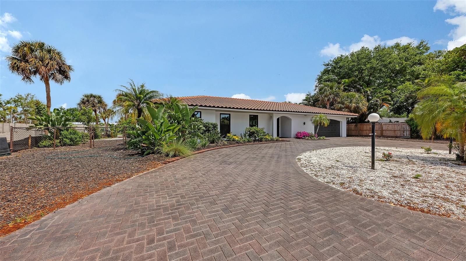 SIESTAS BAYSIDE WATERSIDE EAST - Residential
