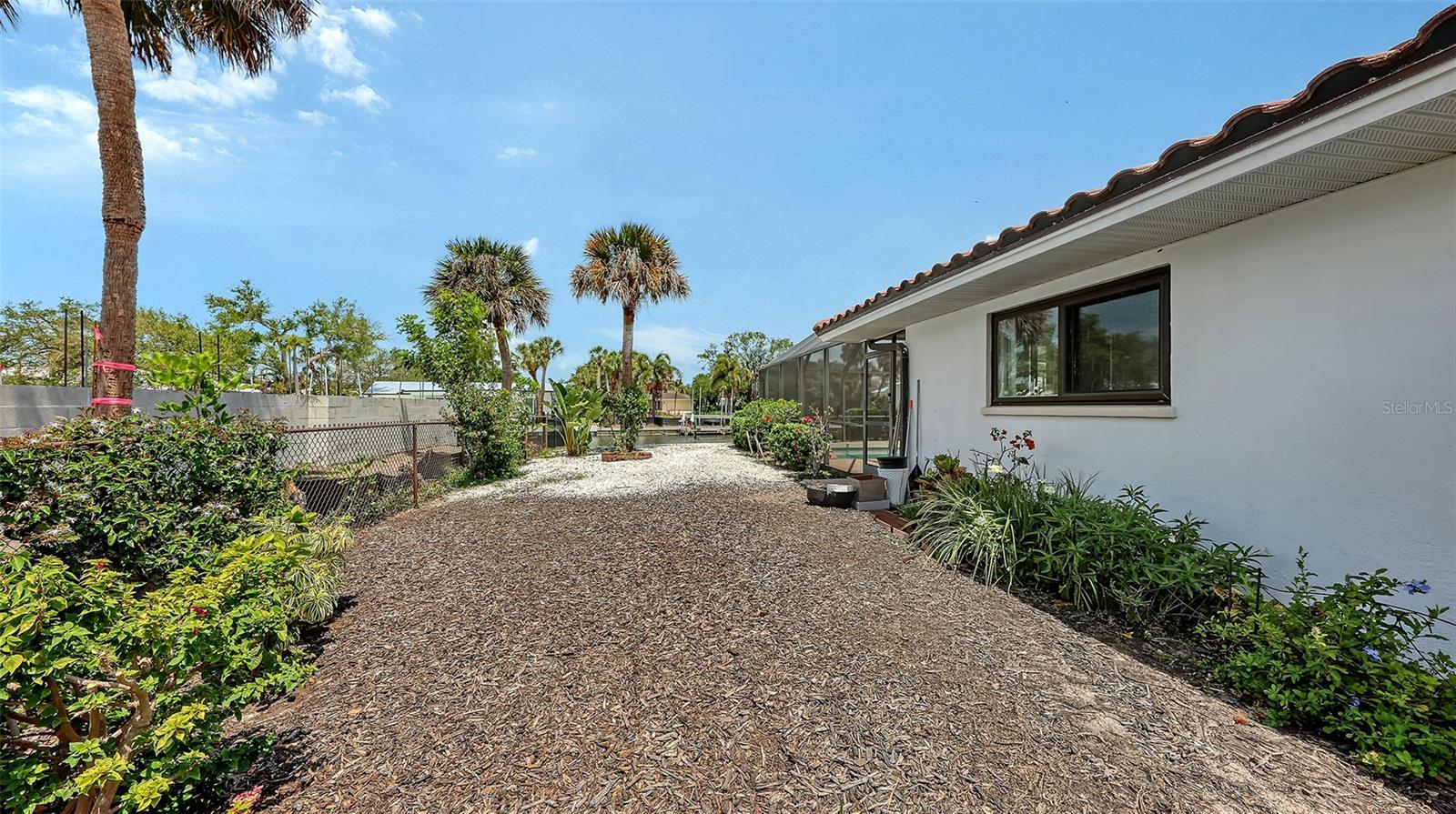 SIESTAS BAYSIDE WATERSIDE EAST - Residential