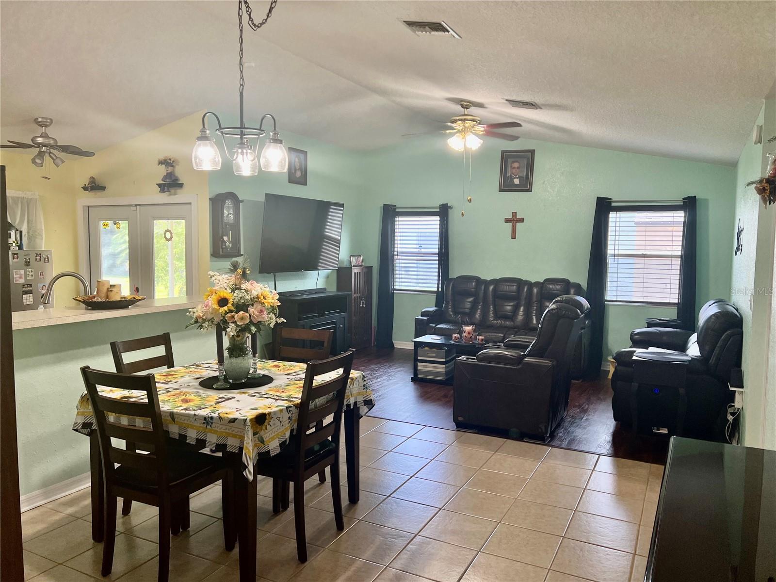 KINGS BAY - Residential