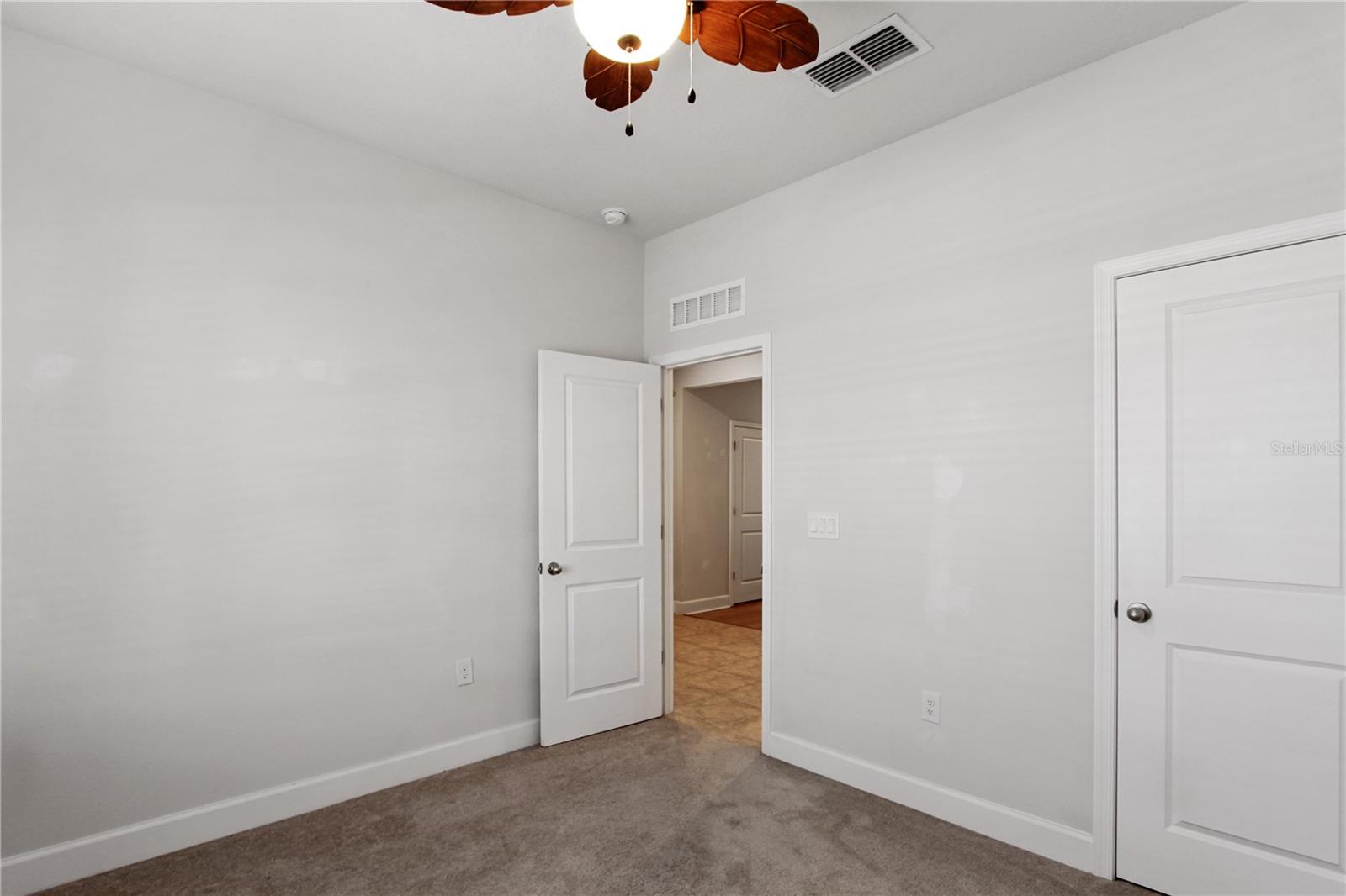 DORA LANDINGS - Residential