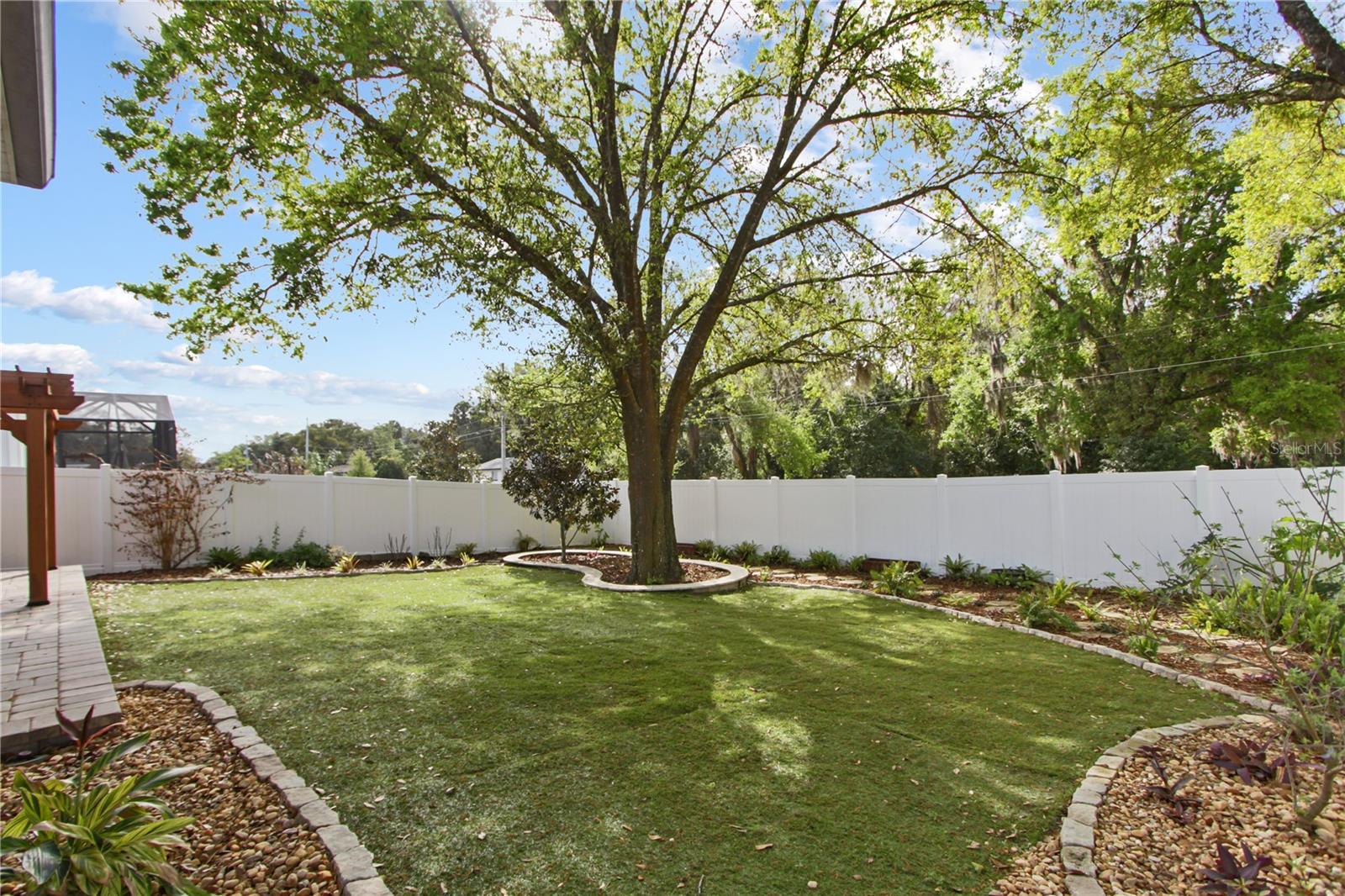 DORA LANDINGS - Residential