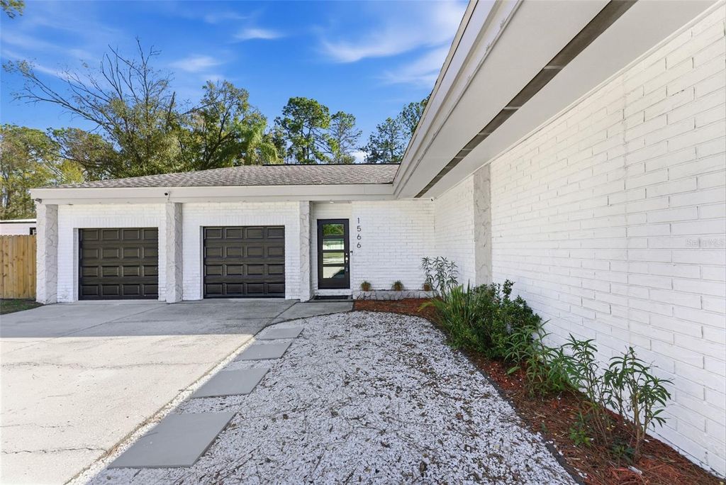 Photo of 1566 Woodfield Court, Lutz, FL 33558 (MLS # TB8420961)