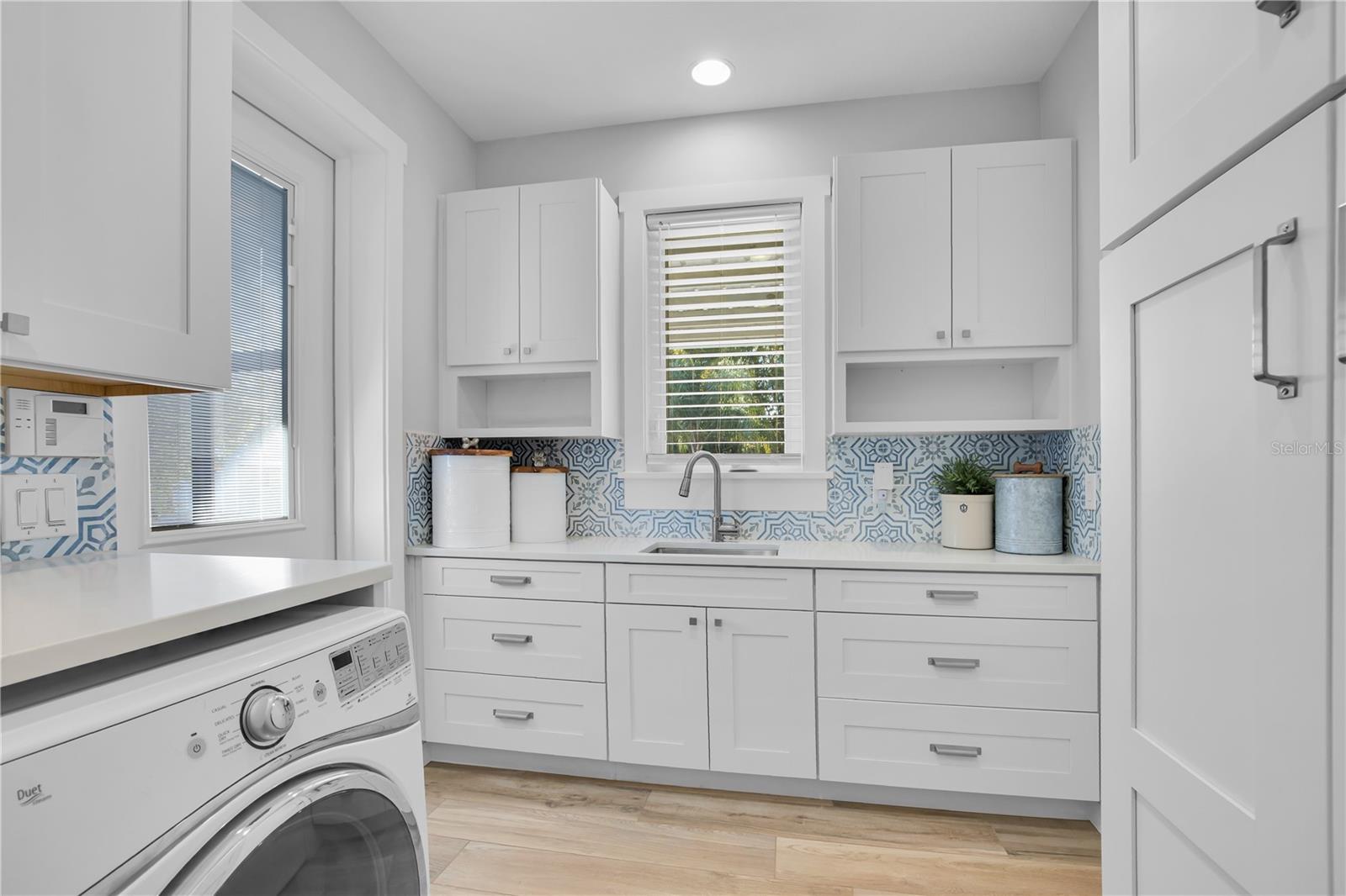 EUSTIS LAKE EUSTIS PLACE - Residential