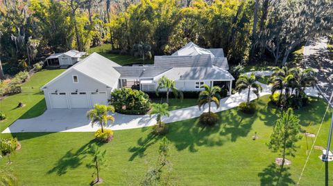 Tiny photo for 801 Lakeshore Drive, Eustis, FL 32726 (MLS # G5104487)