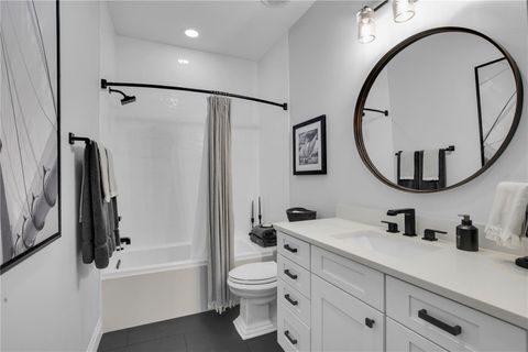 Tiny photo for 801 Lakeshore Drive, Eustis, FL 32726 (MLS # G5104487)