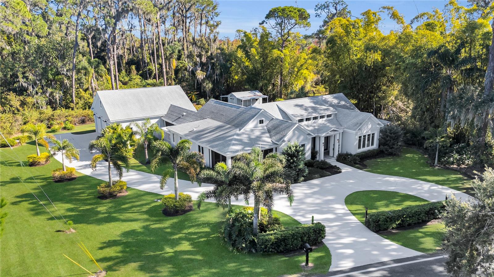 EUSTIS LAKE EUSTIS PLACE - Residential