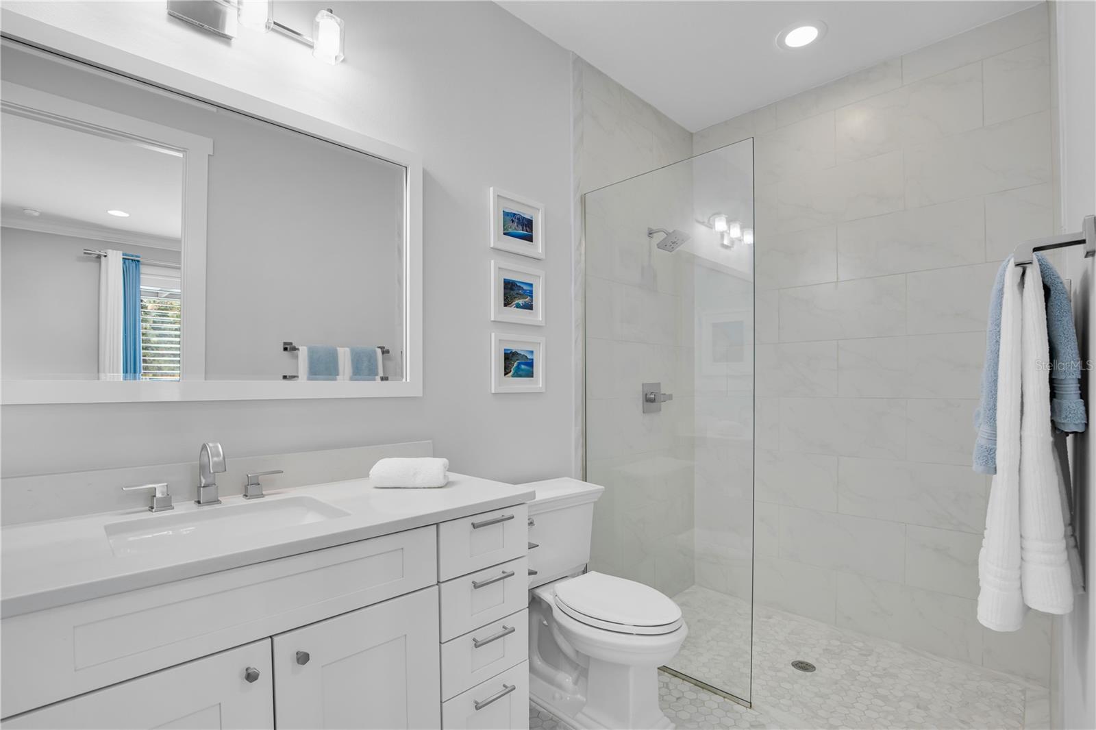 EUSTIS LAKE EUSTIS PLACE - Residential