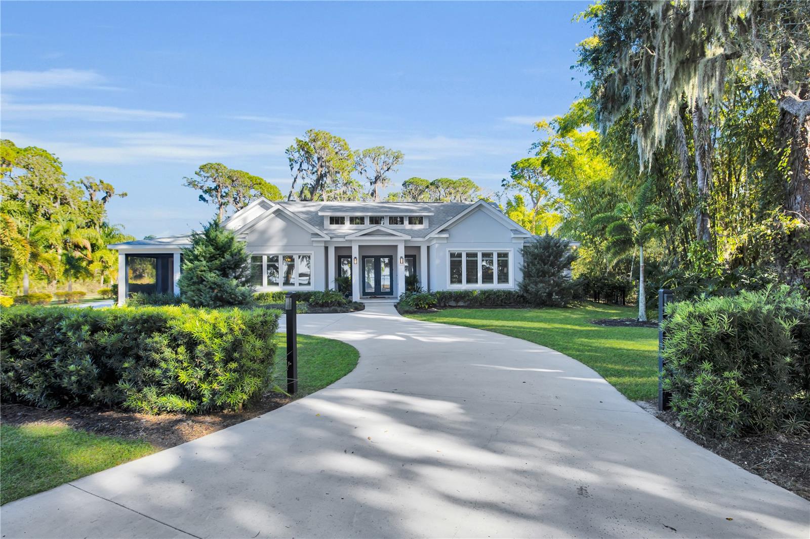 EUSTIS LAKE EUSTIS PLACE - Residential