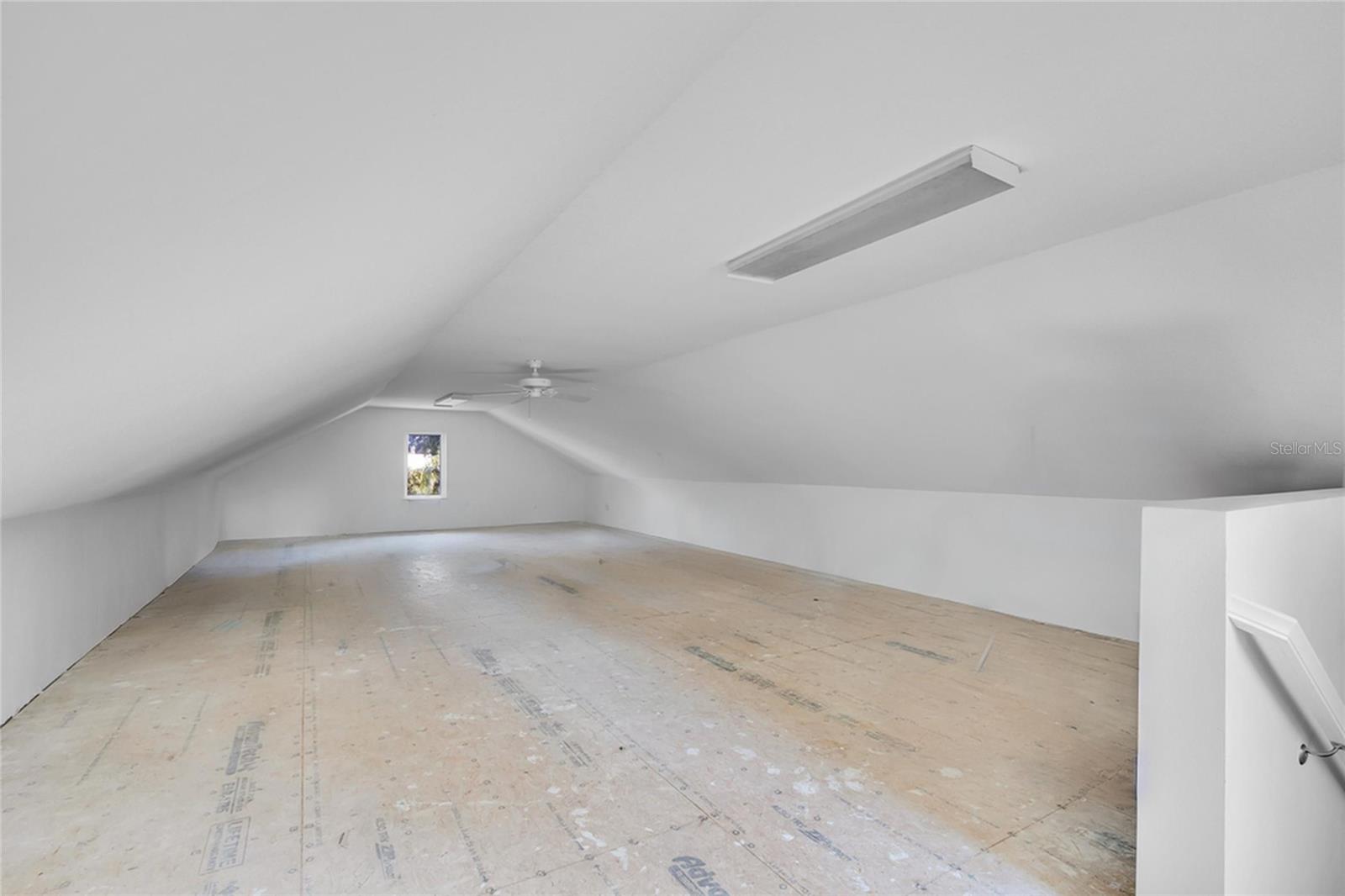 EUSTIS LAKE EUSTIS PLACE - Residential