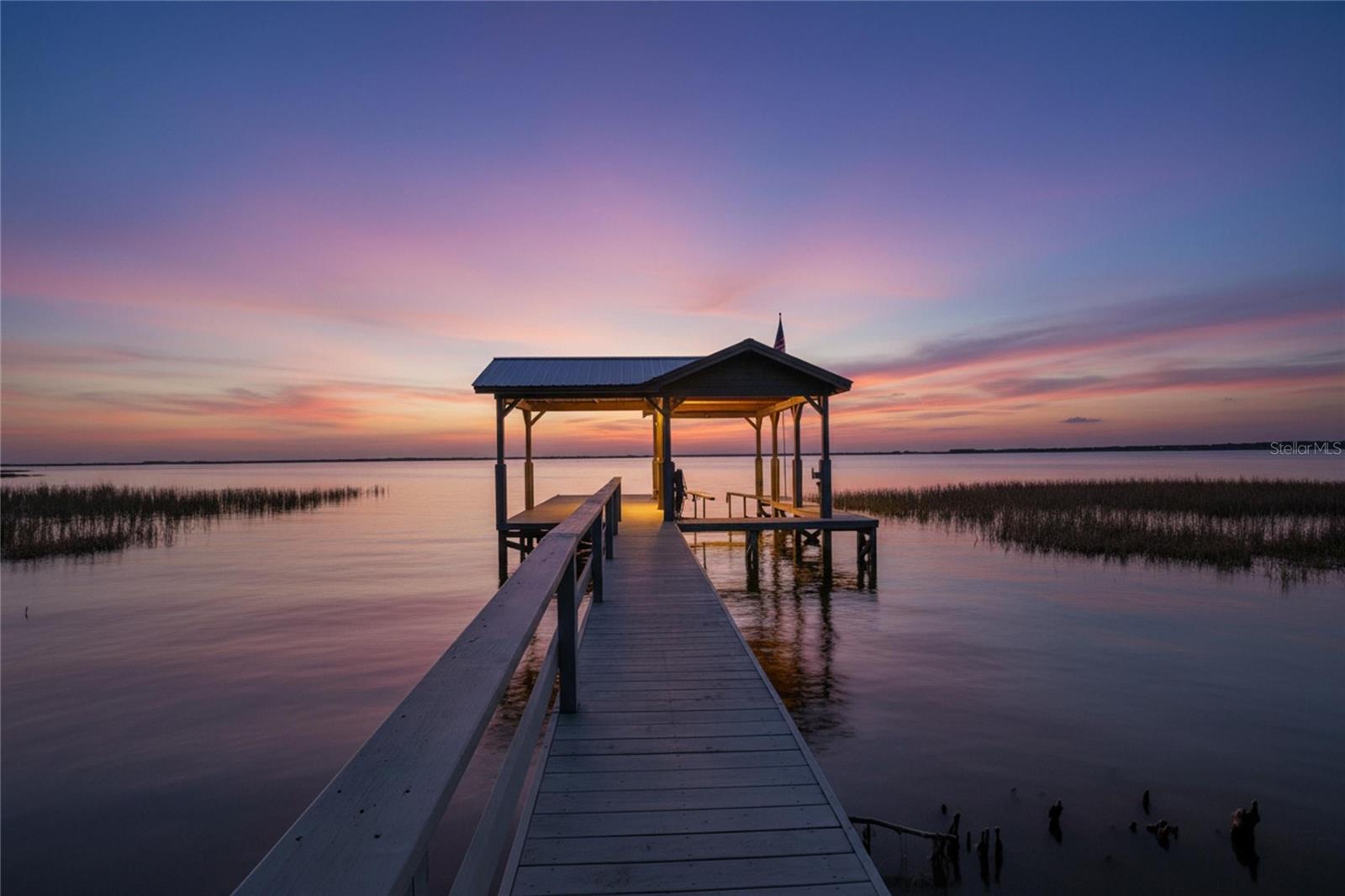 EUSTIS LAKE EUSTIS PLACE - Residential