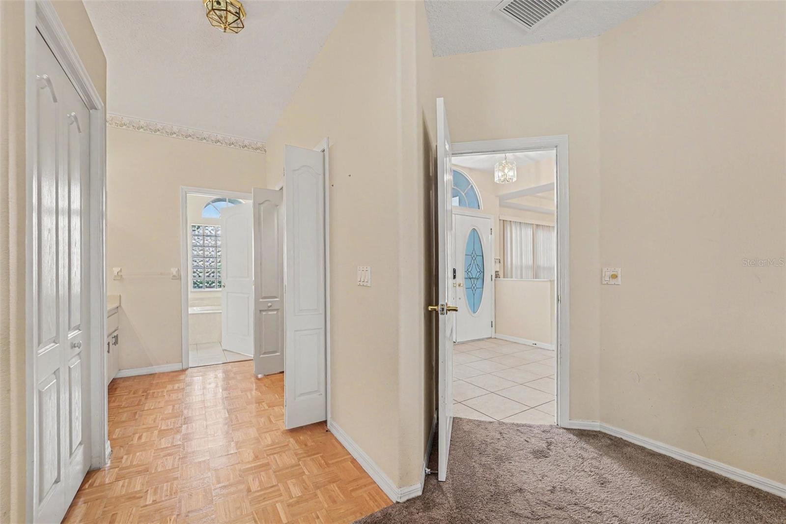 CYPRESS LAKES - Residential