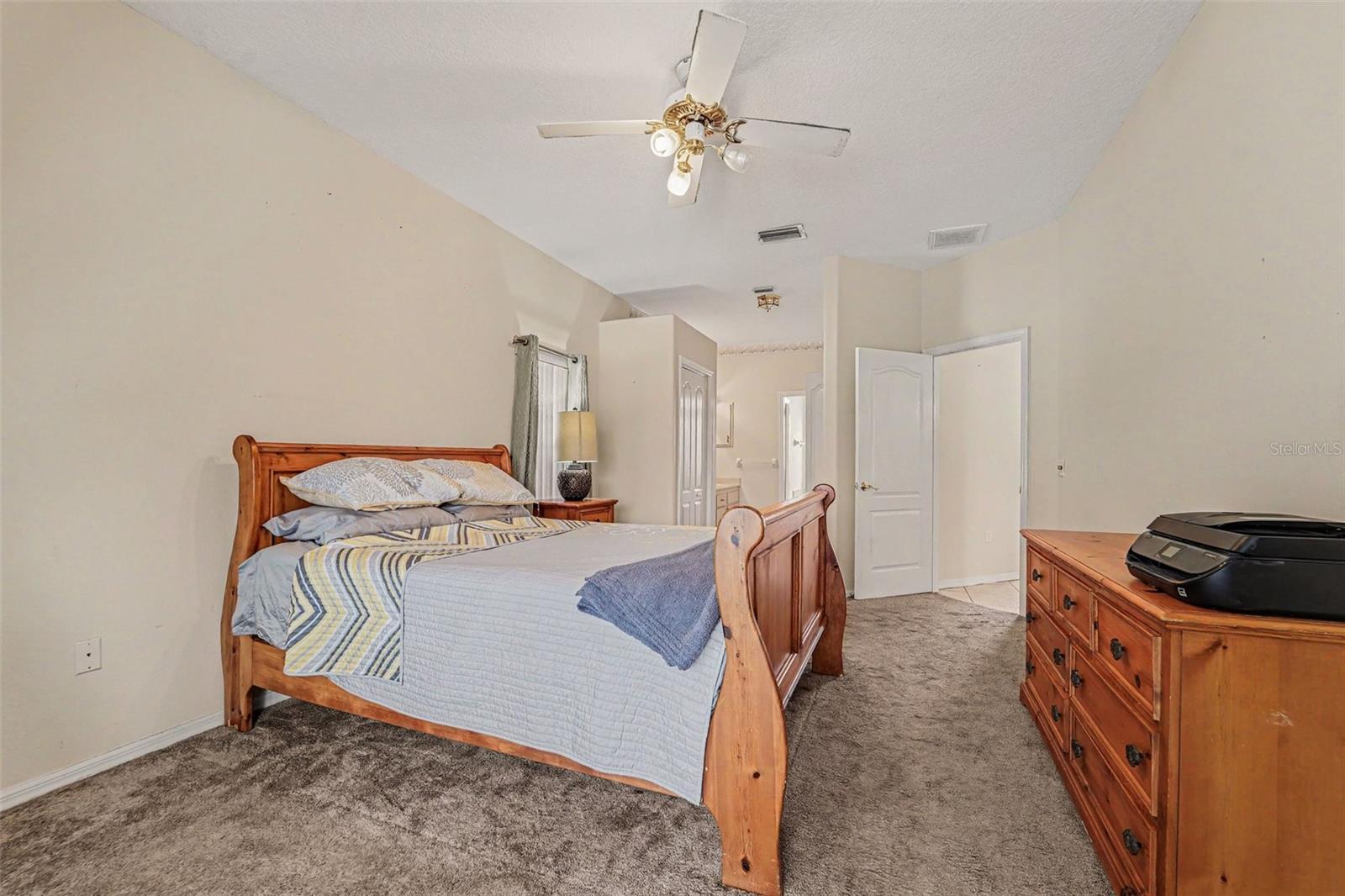 CYPRESS LAKES - Residential