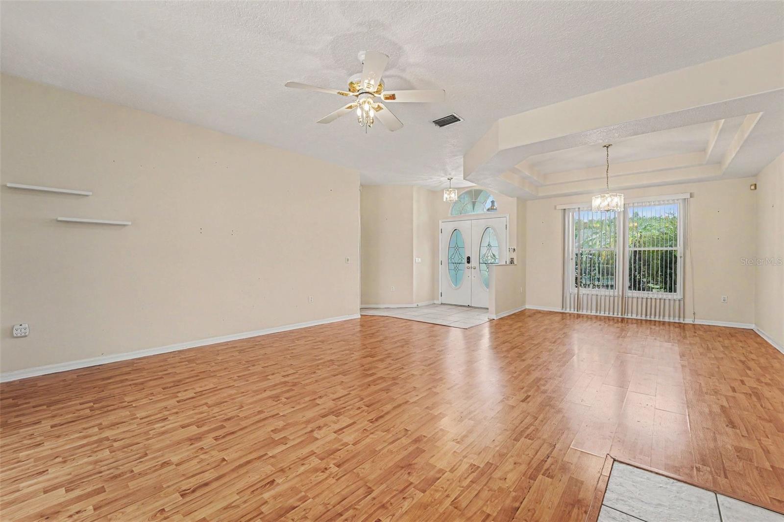 CYPRESS LAKES - Residential