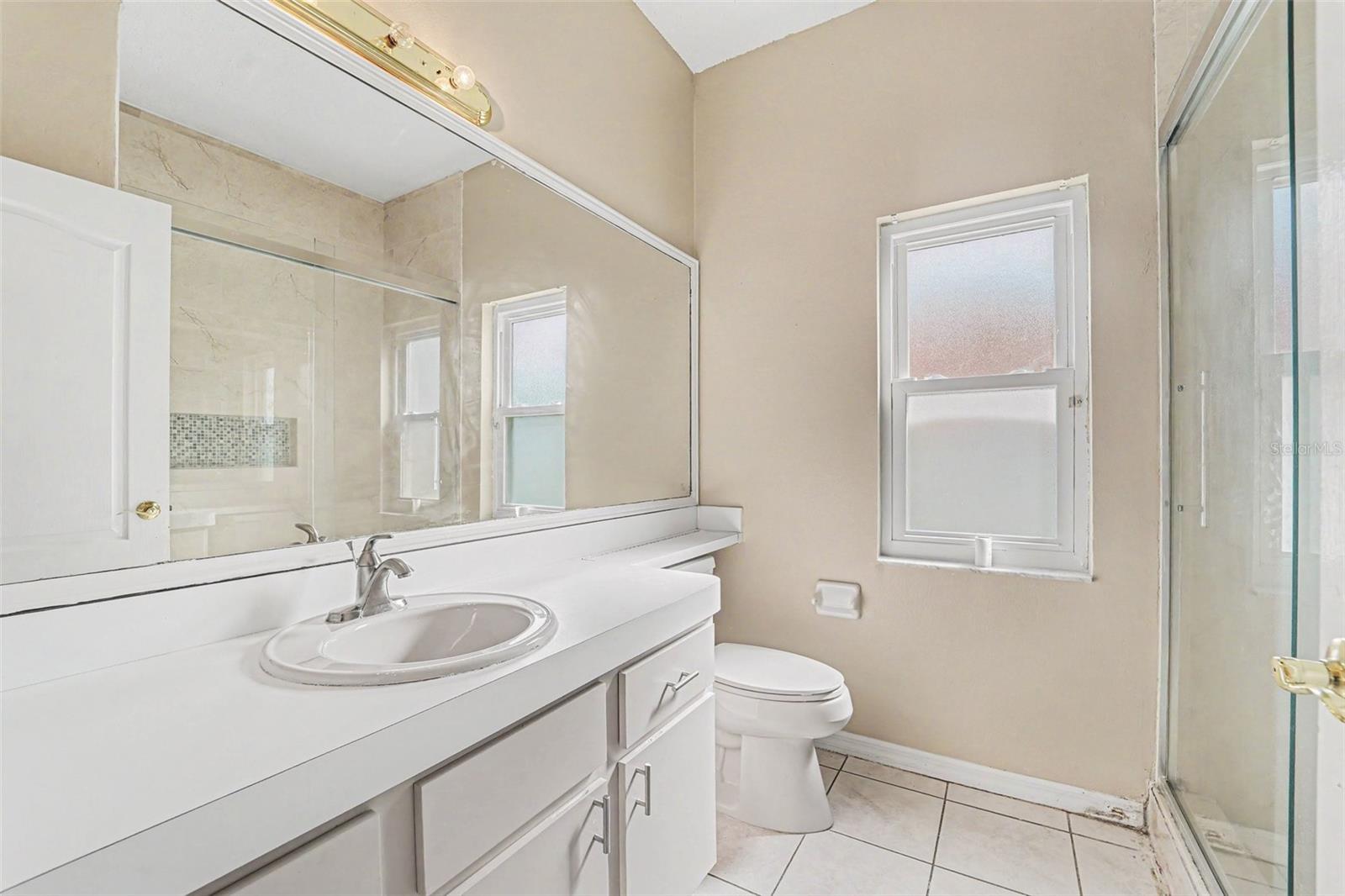 CYPRESS LAKES - Residential