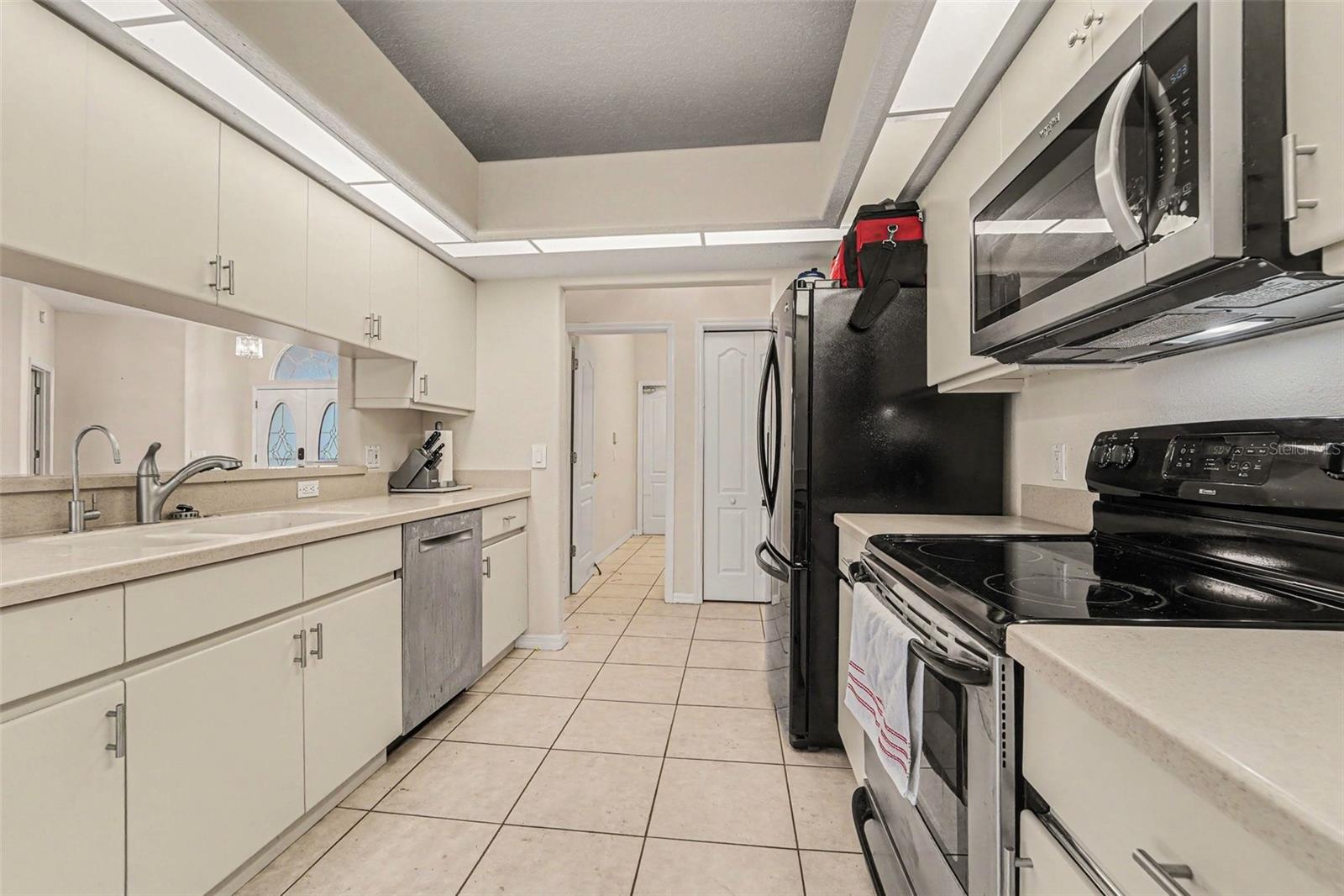CYPRESS LAKES - Residential