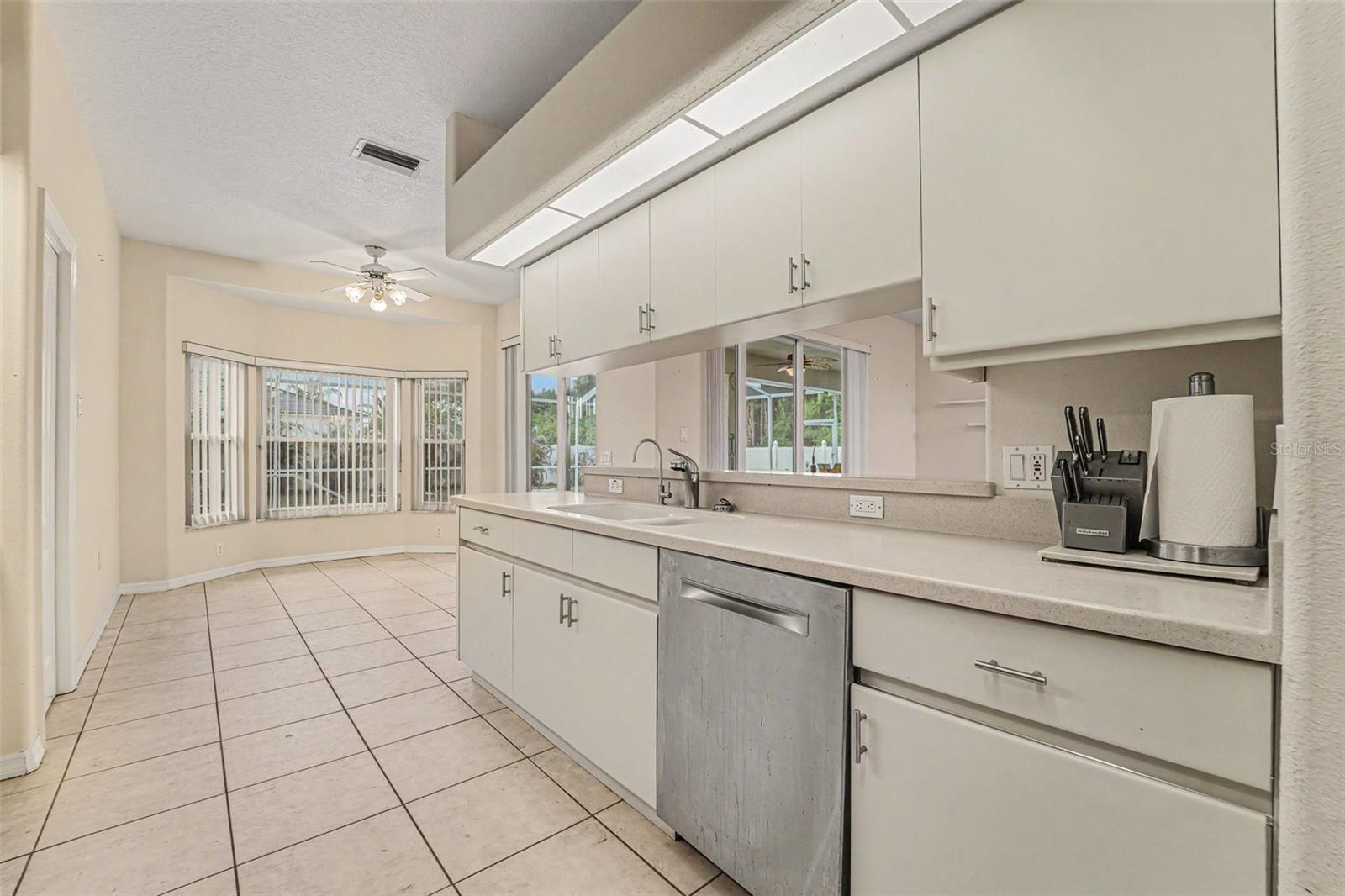 CYPRESS LAKES - Residential