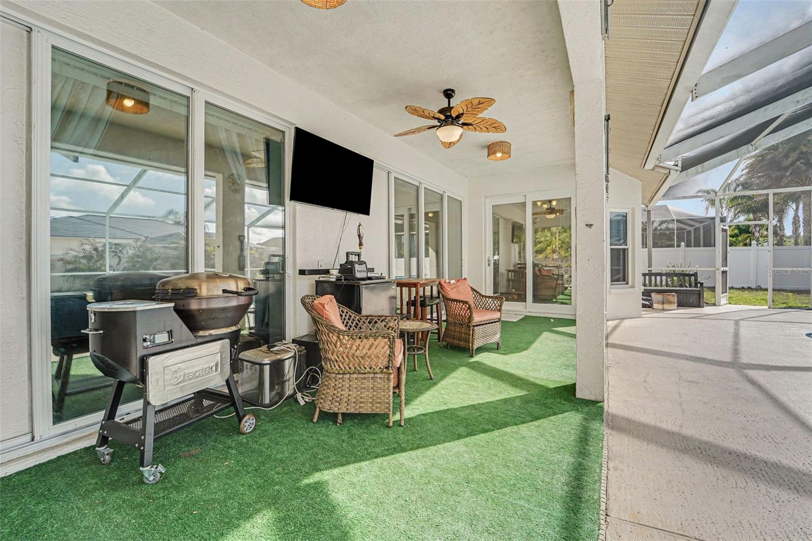 CYPRESS LAKES - Residential
