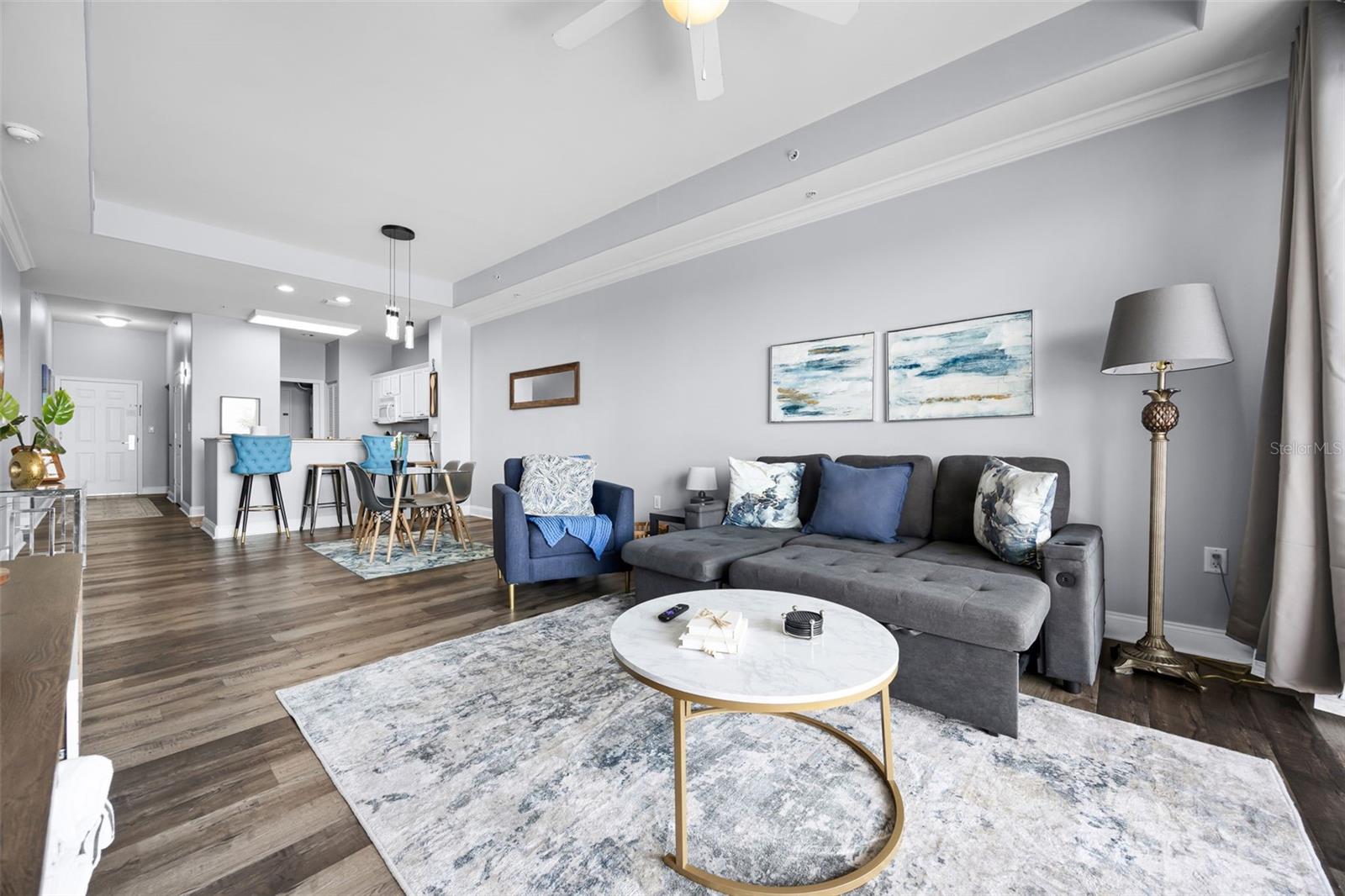 BLUE HERON BCH RESIDENCE TWR 02 CONDO - Residential