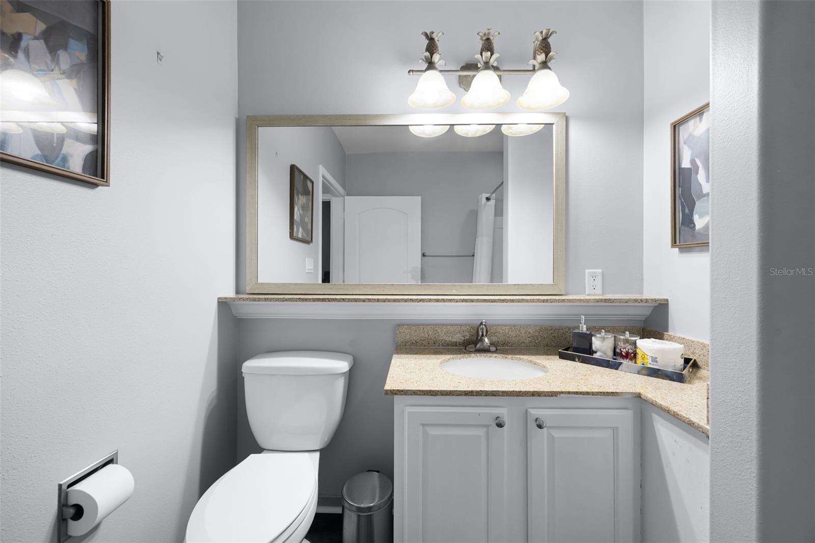 BLUE HERON BCH RESIDENCE TWR 02 CONDO - Residential