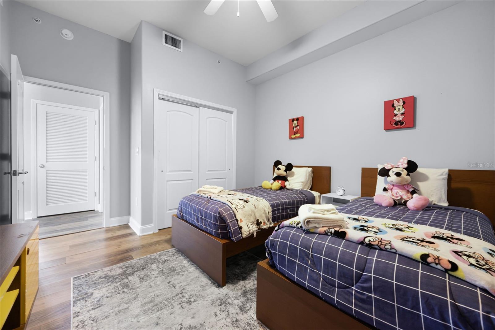 BLUE HERON BCH RESIDENCE TWR 02 CONDO - Residential