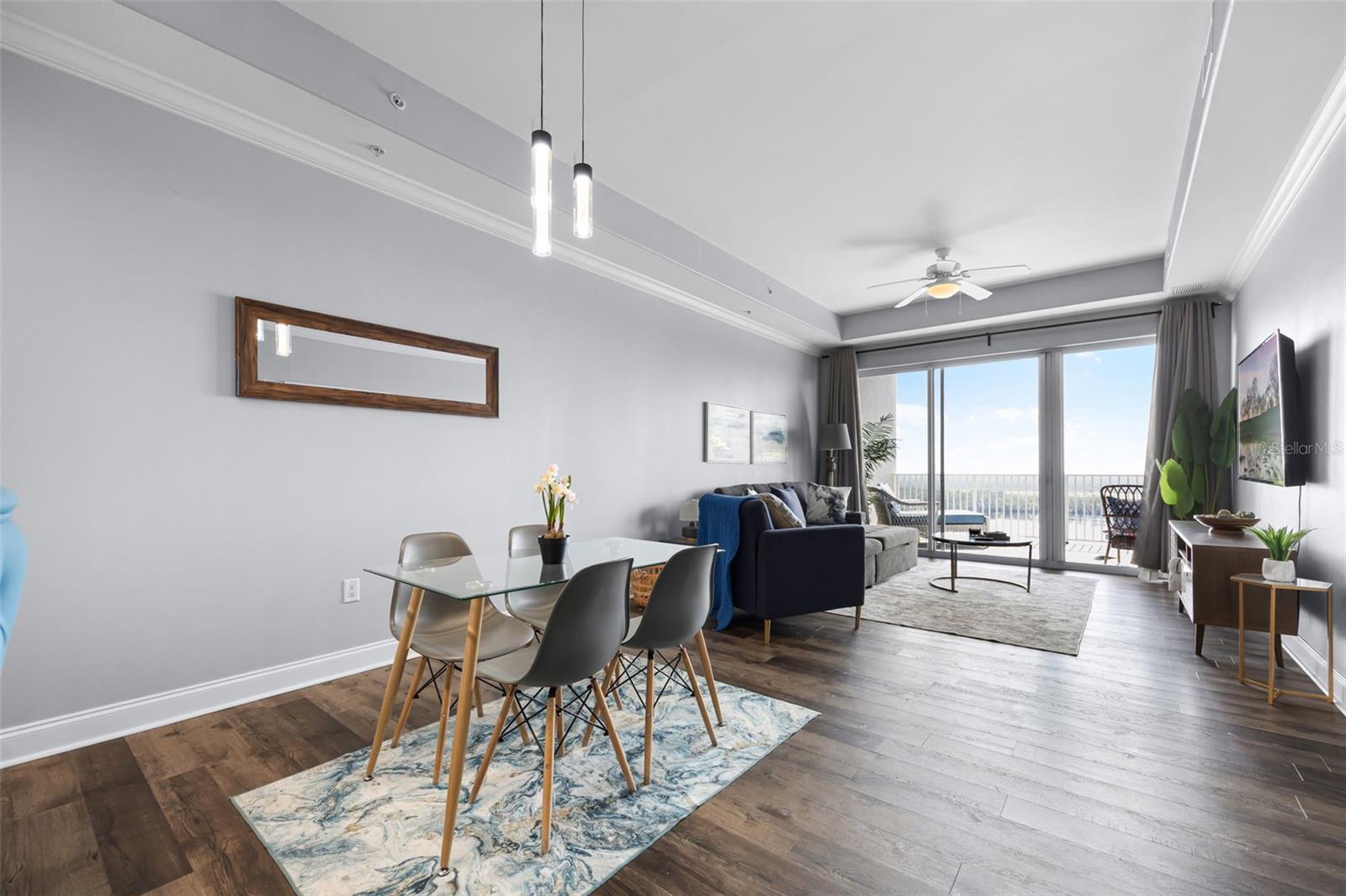 BLUE HERON BCH RESIDENCE TWR 02 CONDO - Residential
