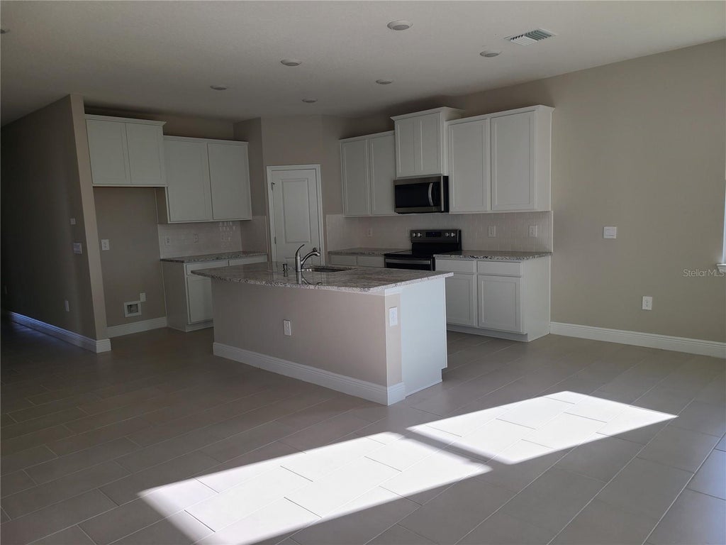 Photo of 17758 Cantarina Cove, Lakewood Ranch, FL 34211 (MLS # A4697858)