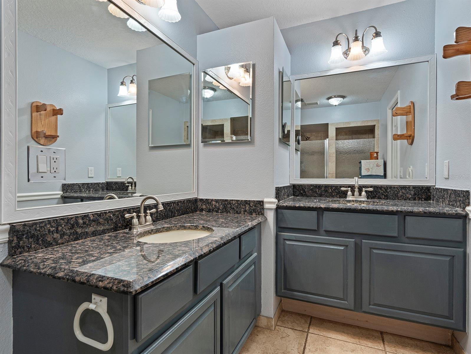 PICKETT DOWNS UNIT 4 - Residential