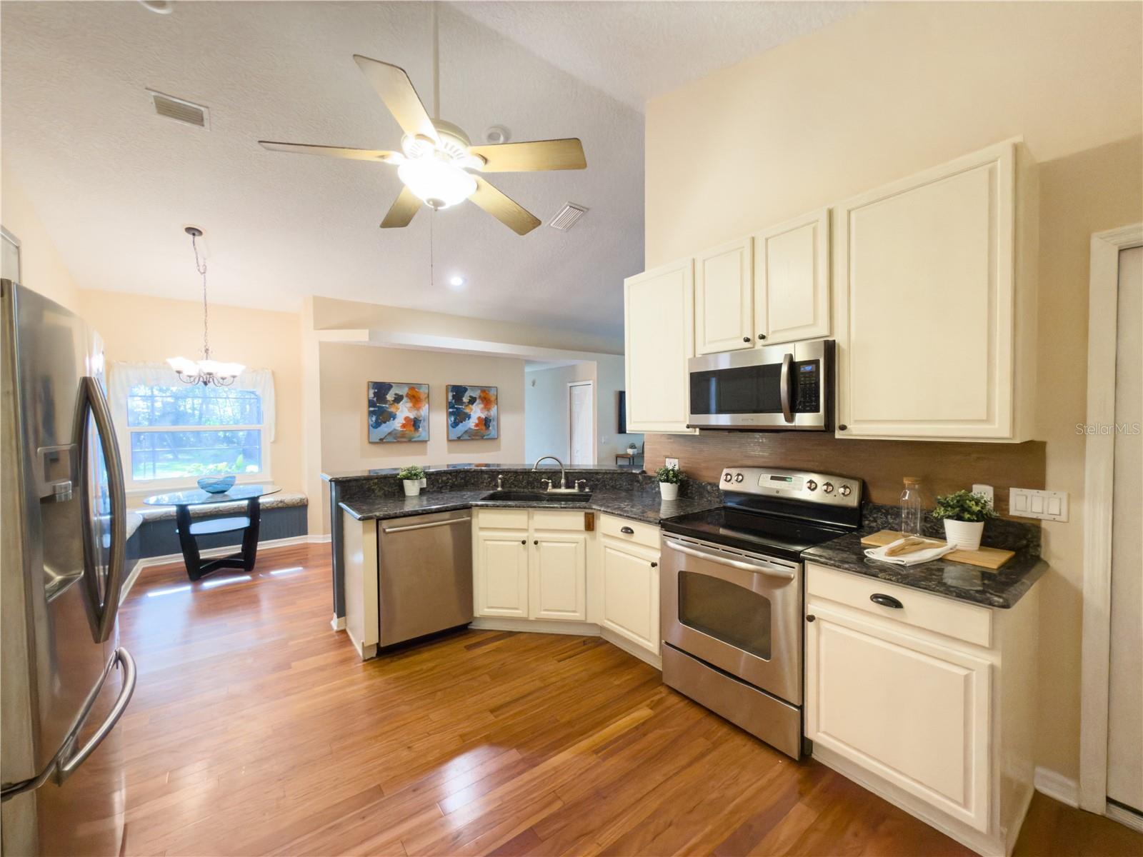 PICKETT DOWNS UNIT 4 - Residential