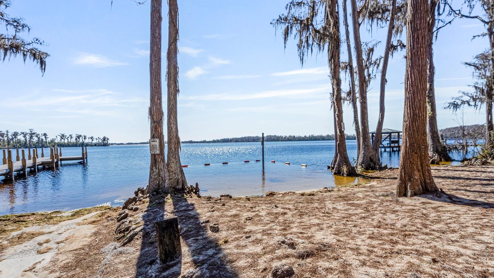 PICKETT DOWNS UNIT 4 - Residential