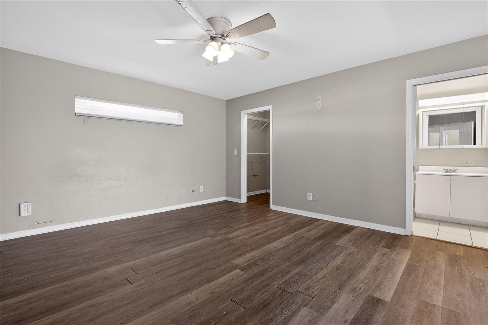 SAN CARLOS PARK - Residential