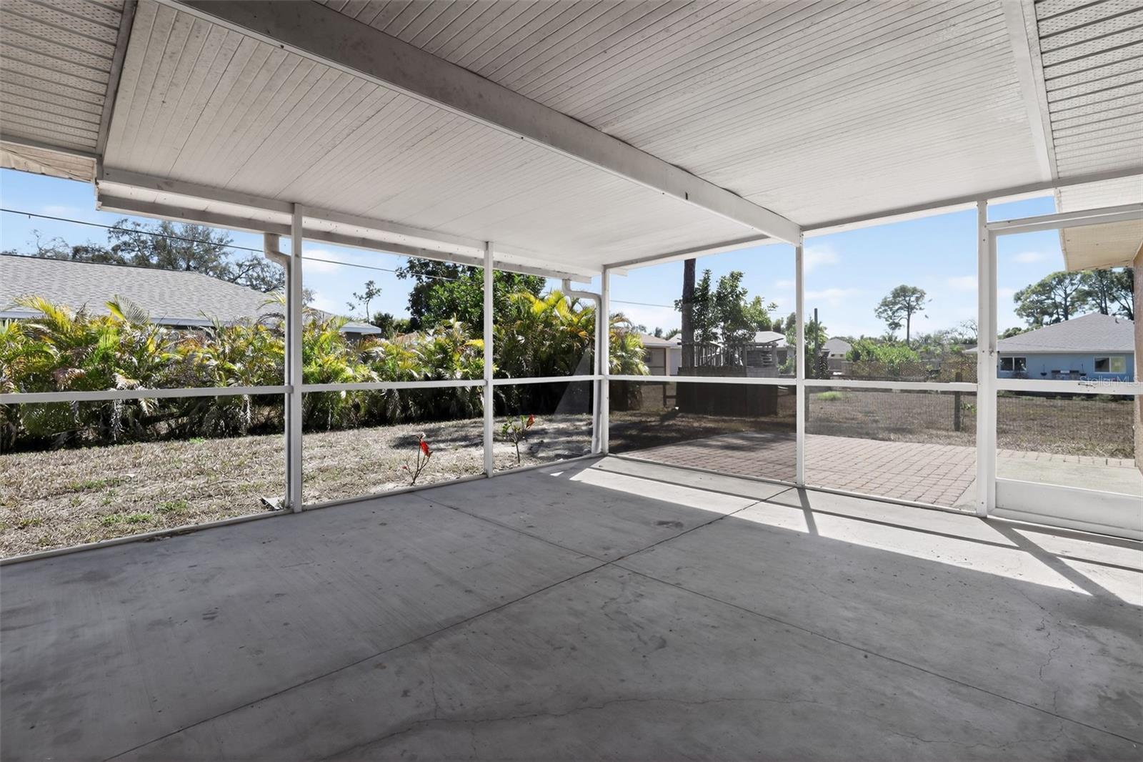 SAN CARLOS PARK - Residential