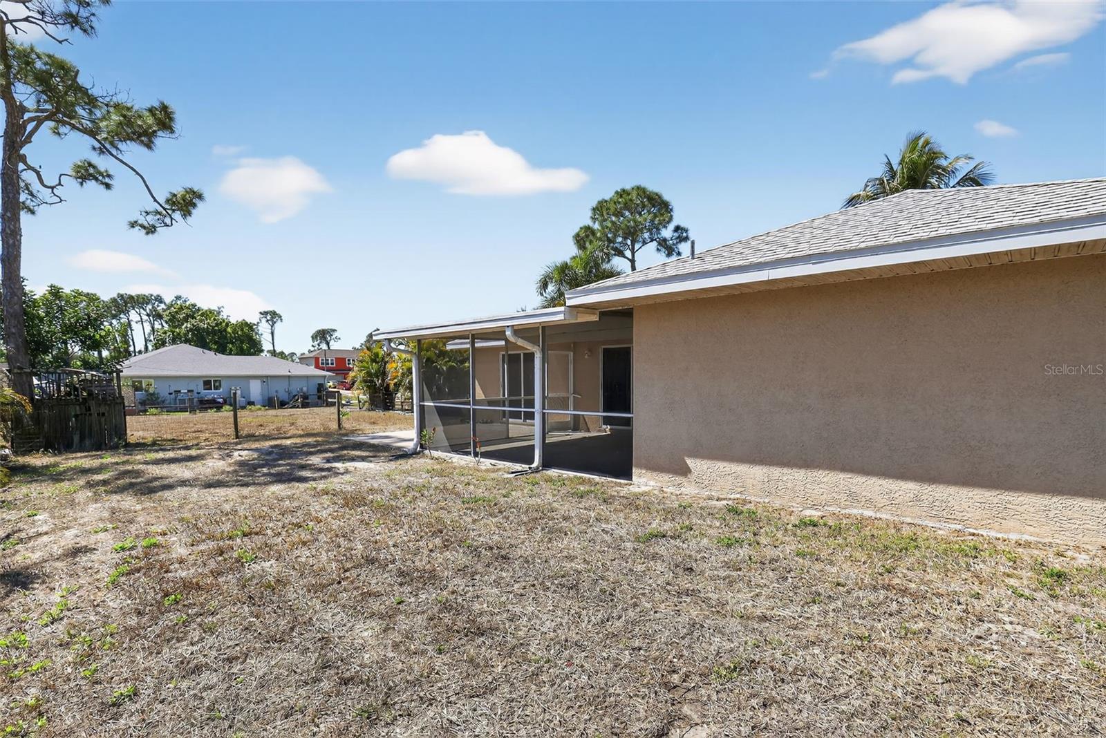 SAN CARLOS PARK - Residential