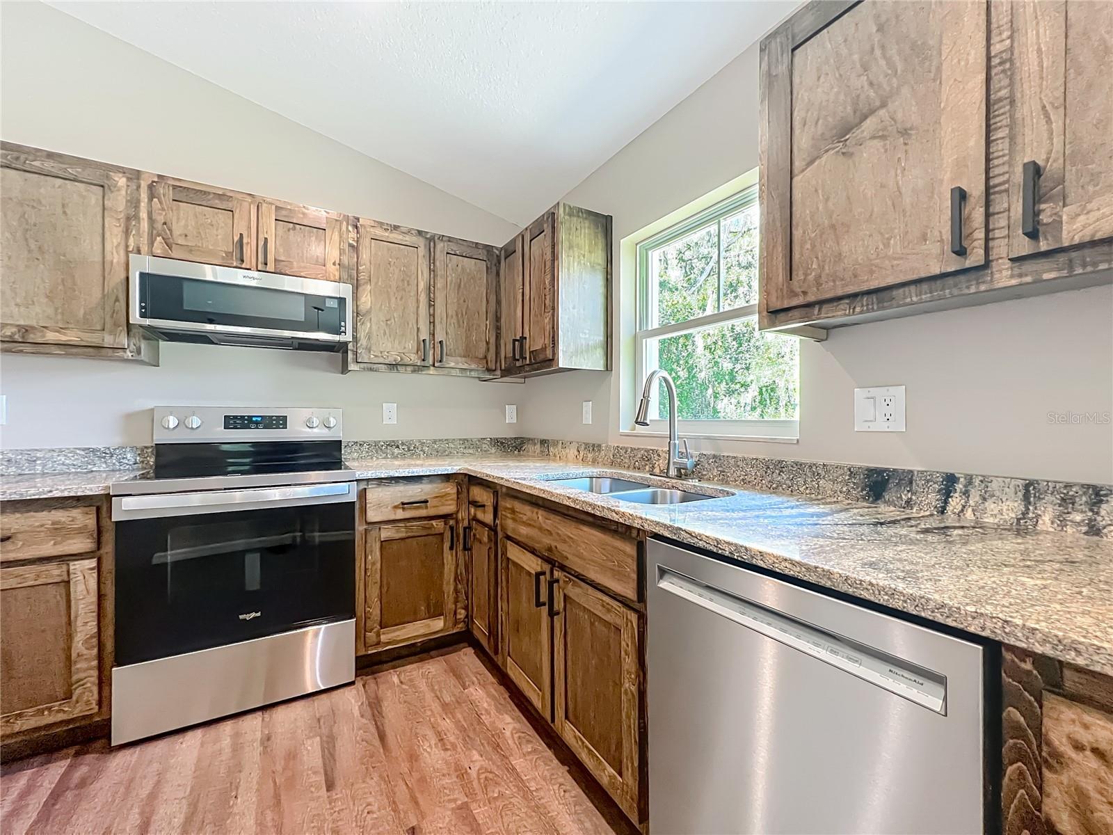 HIDDEN HARBOUR - Residential