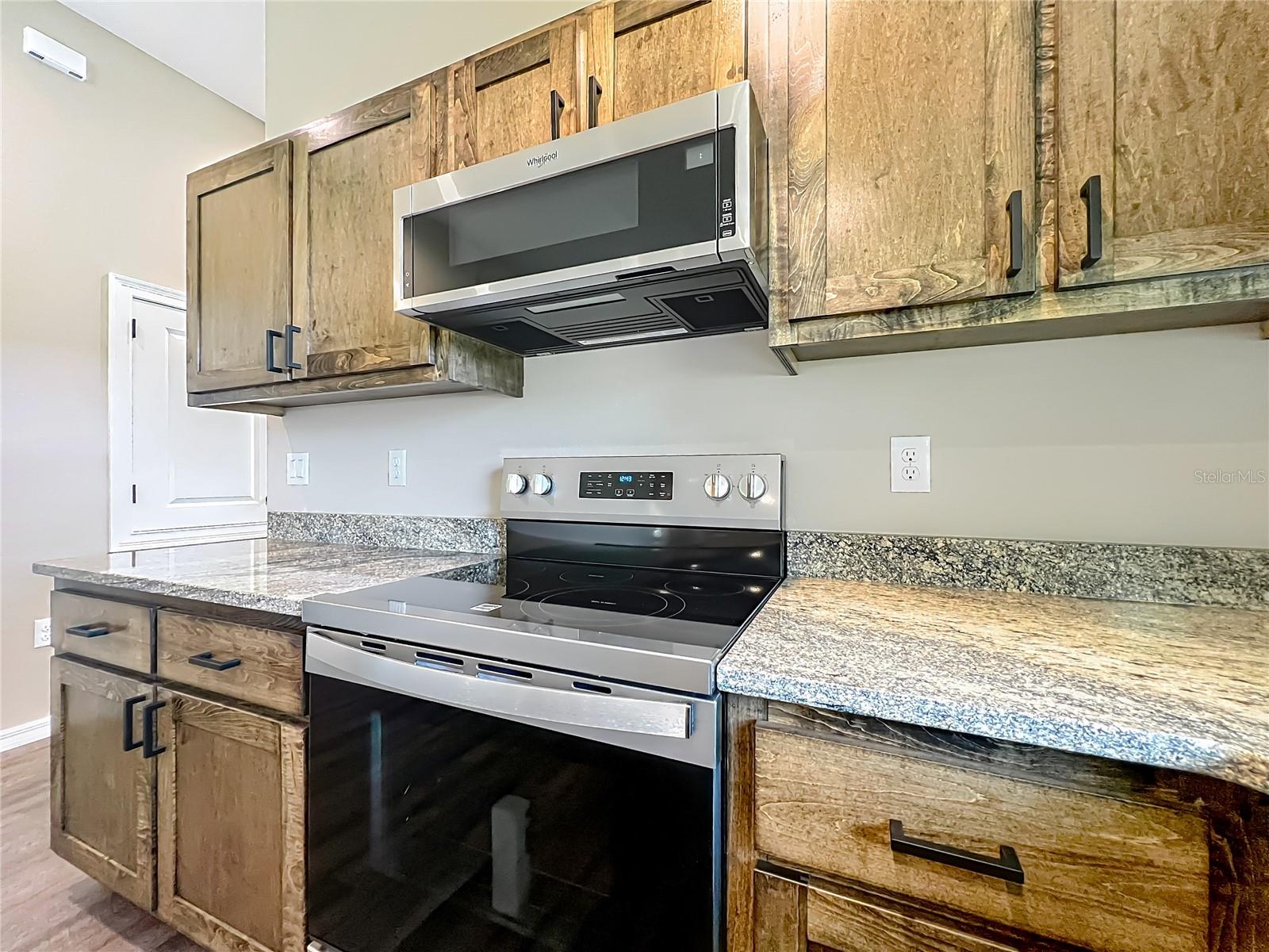 HIDDEN HARBOUR - Residential