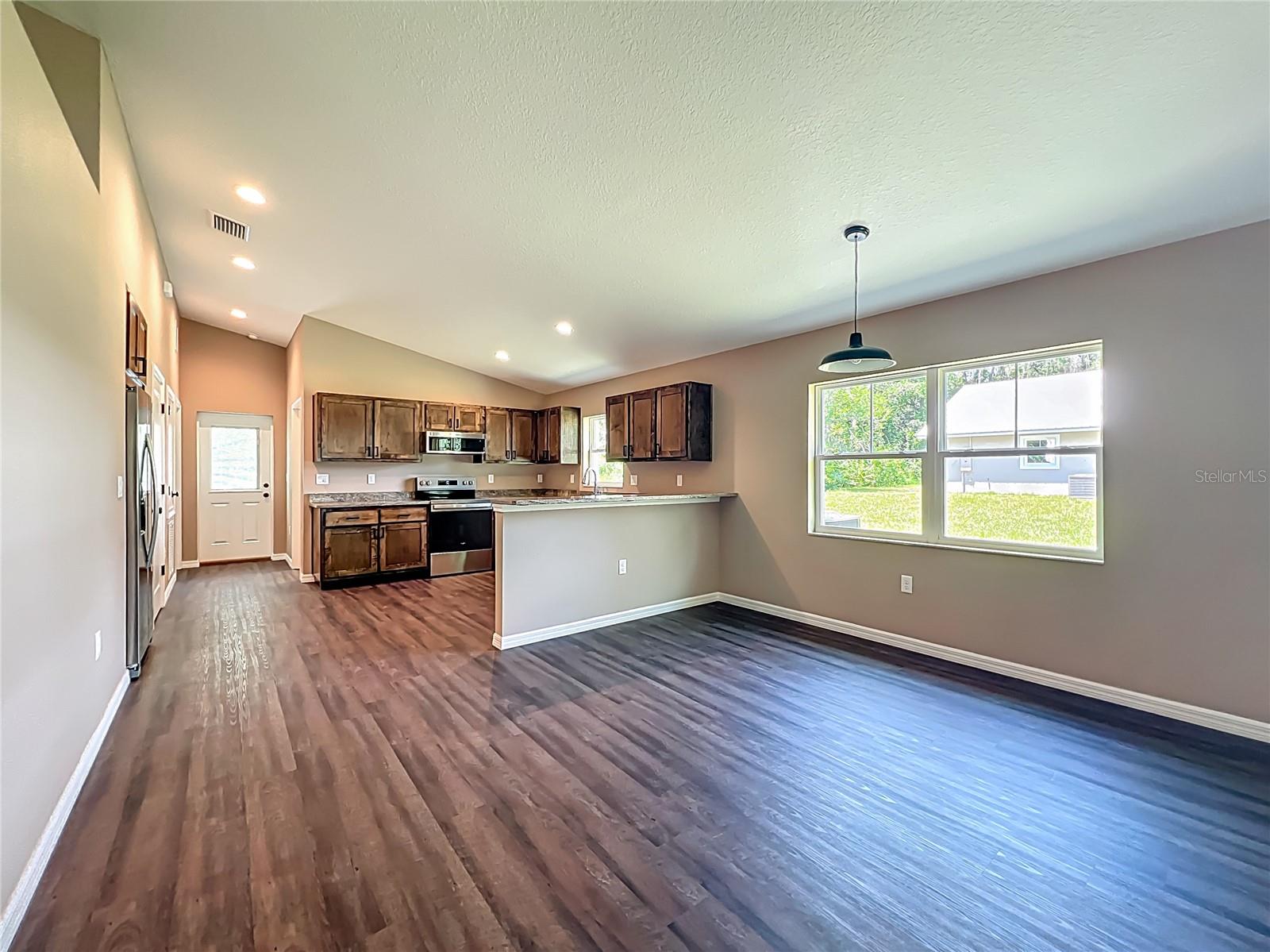 HIDDEN HARBOUR - Residential