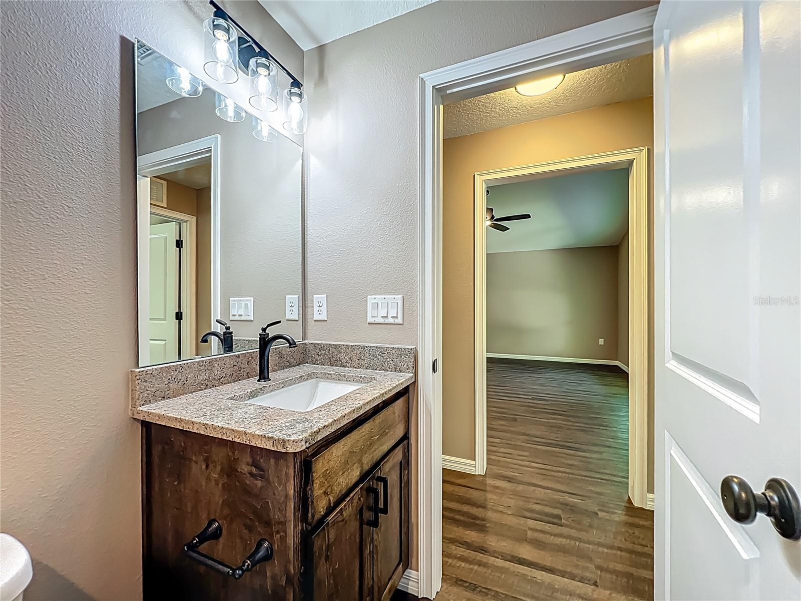 HIDDEN HARBOUR - Residential