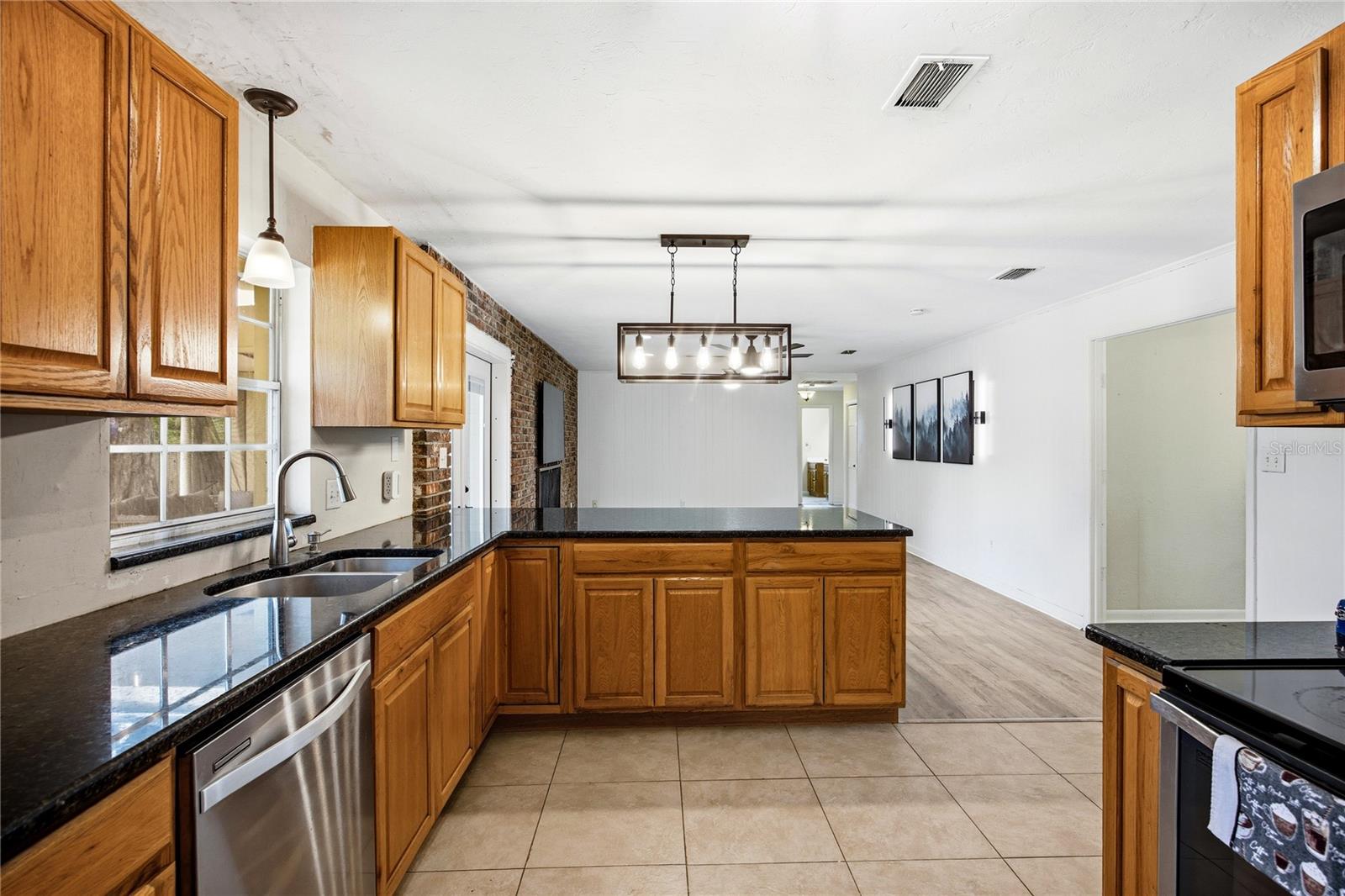 VALLEY THE - Residential