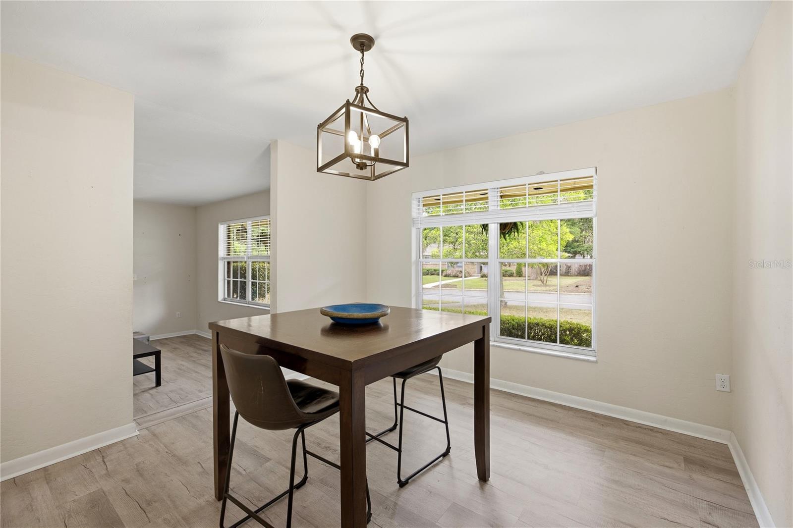 VALLEY THE - Residential