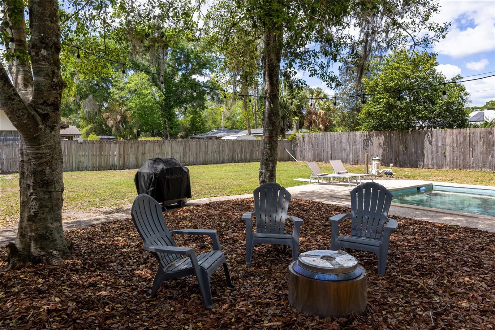 VALLEY THE - Residential