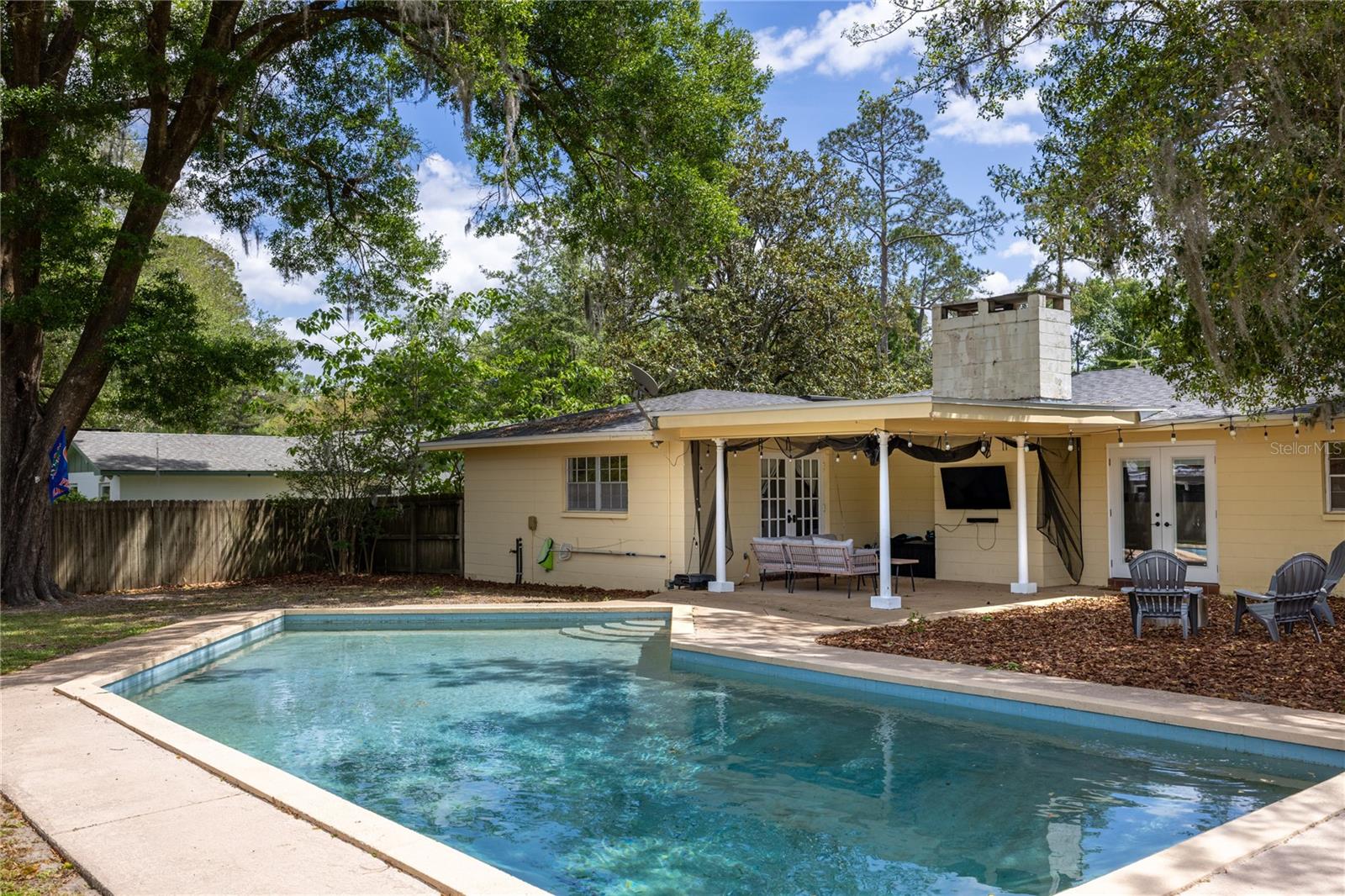 VALLEY THE - Residential