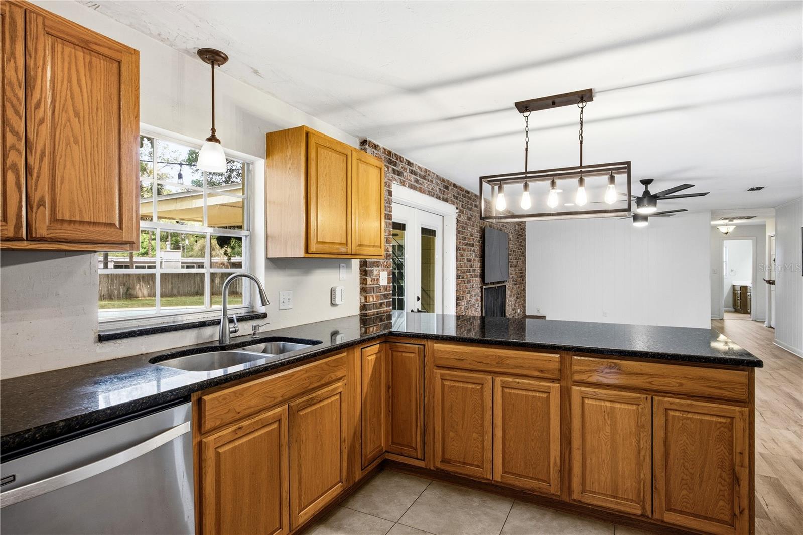 VALLEY THE - Residential