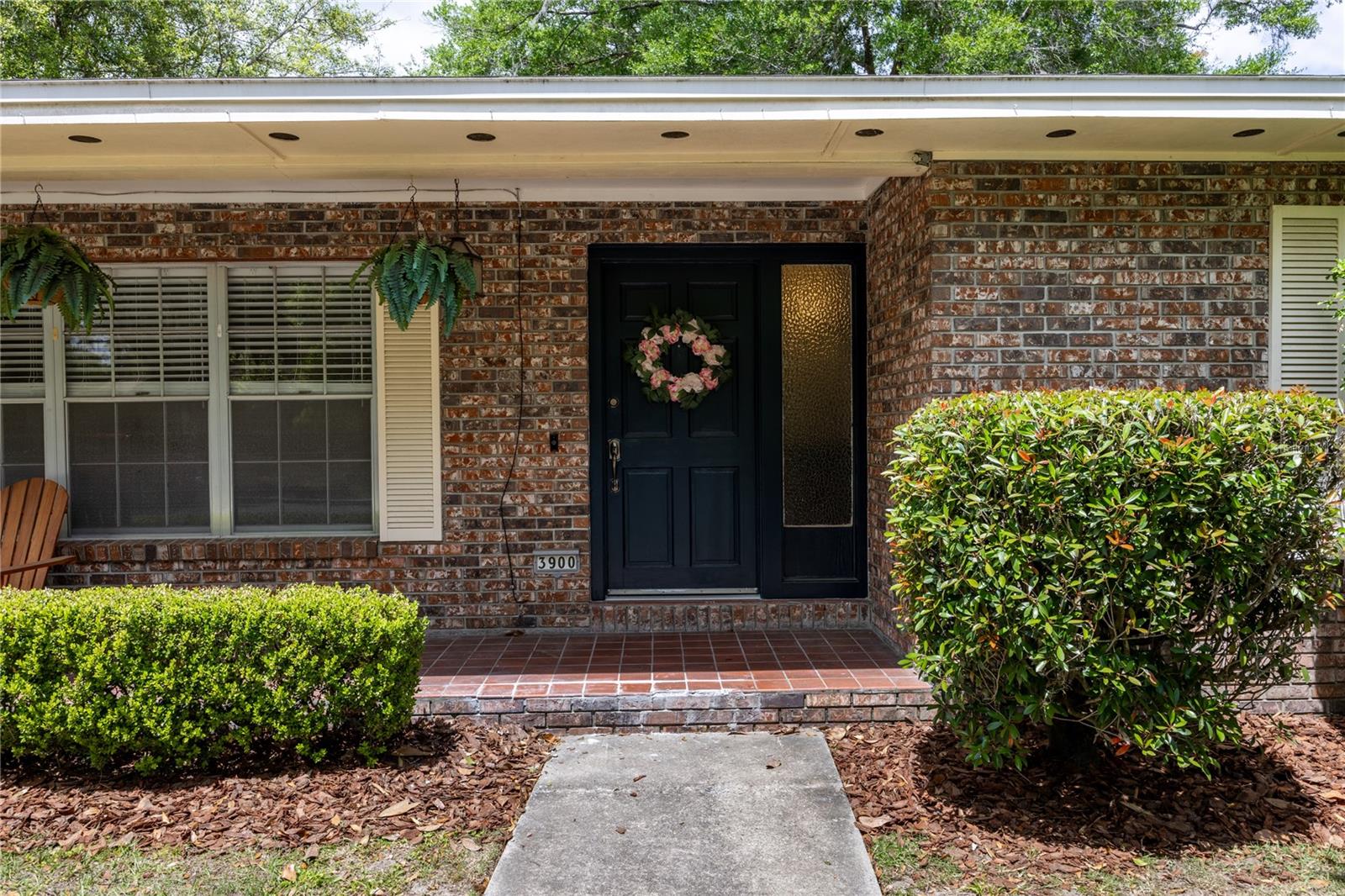 VALLEY THE - Residential