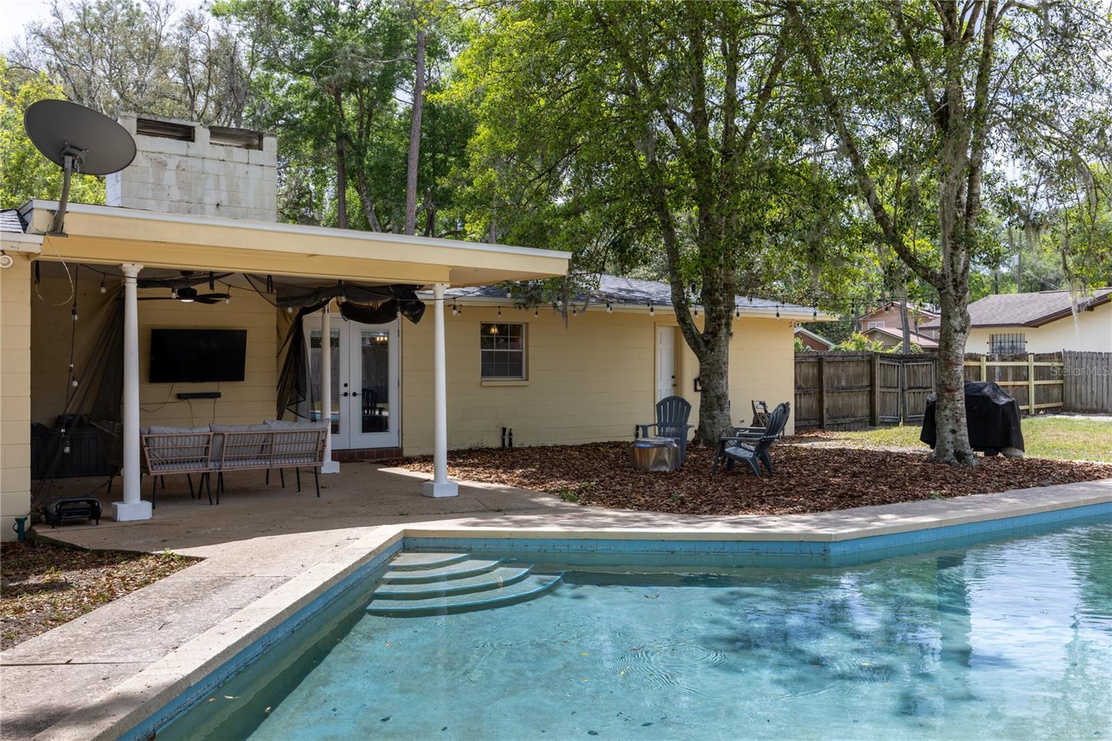 VALLEY THE - Residential