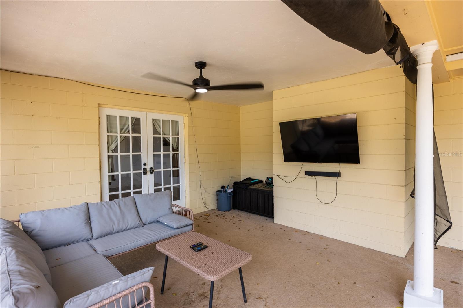 VALLEY THE - Residential