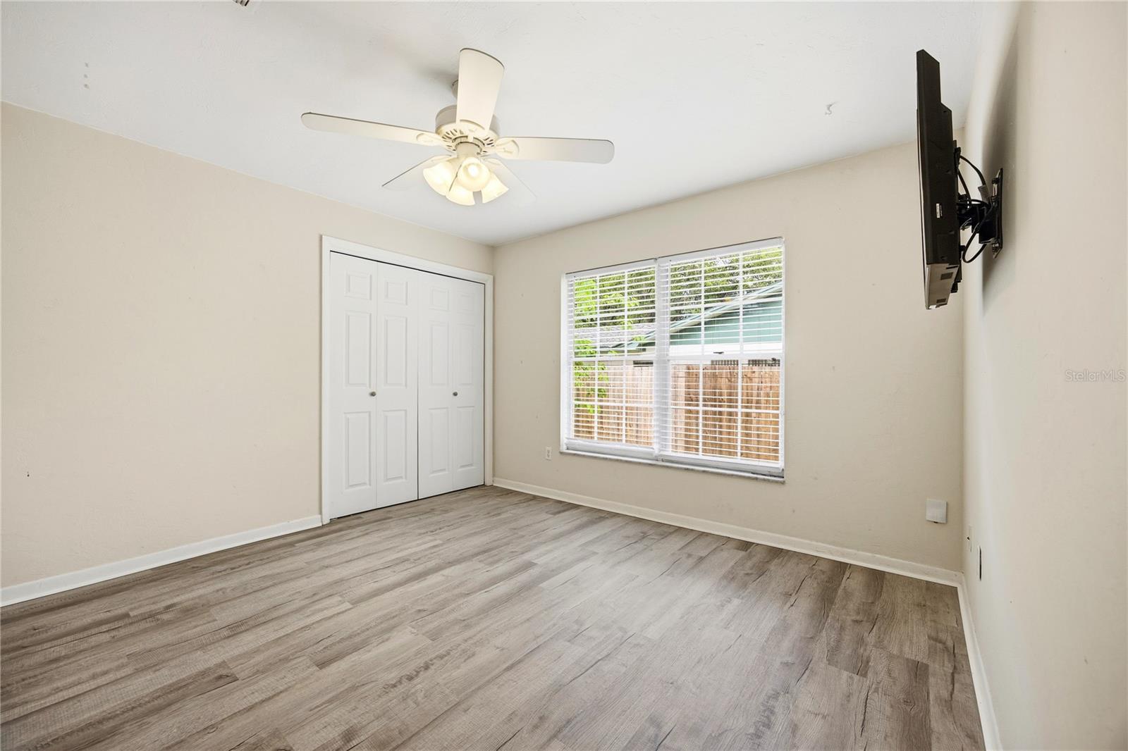 VALLEY THE - Residential