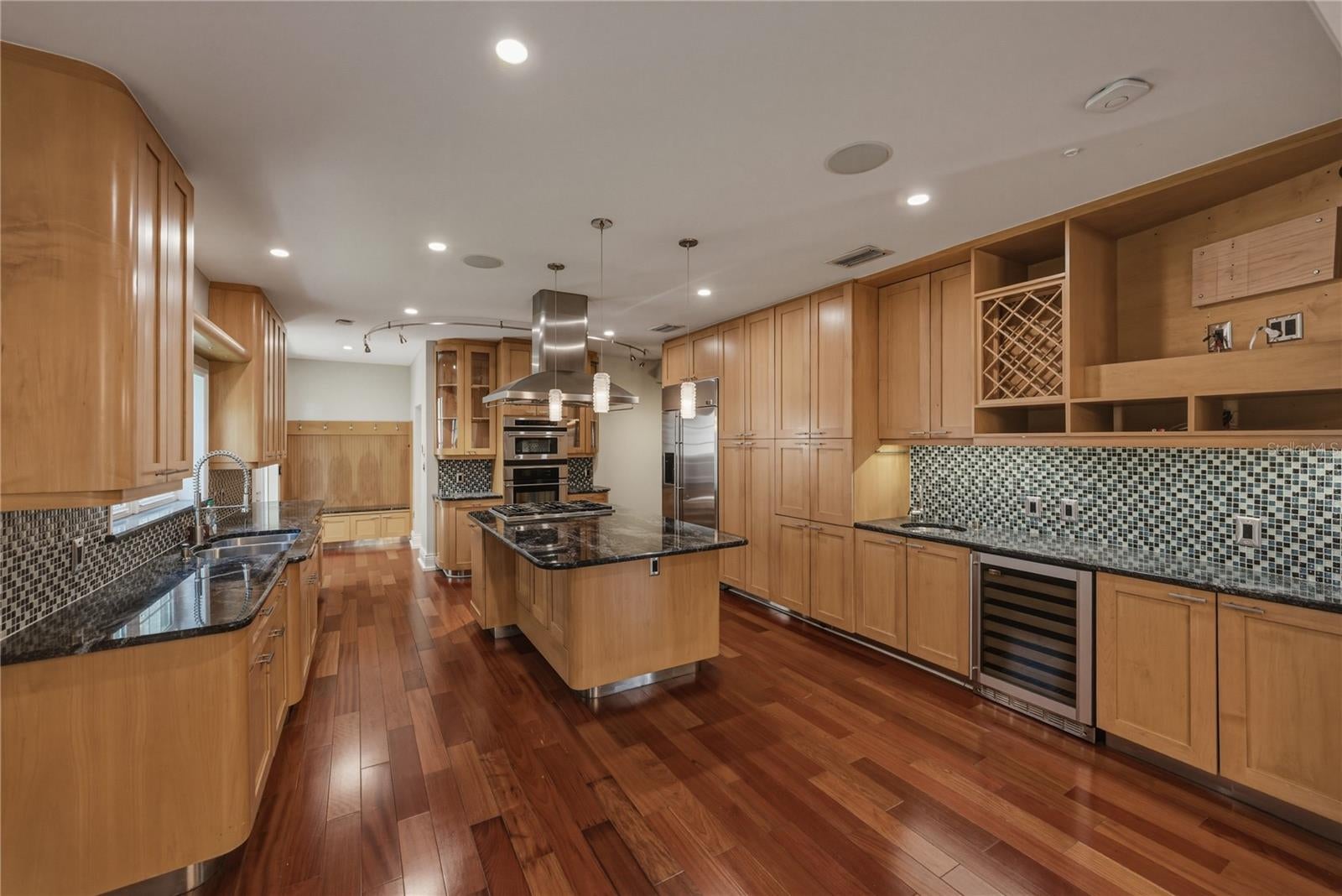 3001 W SAN RAFAEL STREET