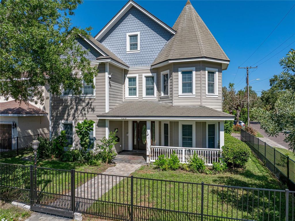 Photo of 3001 W San Rafael Street, Tampa, FL 33629 (MLS # TB8438837)
