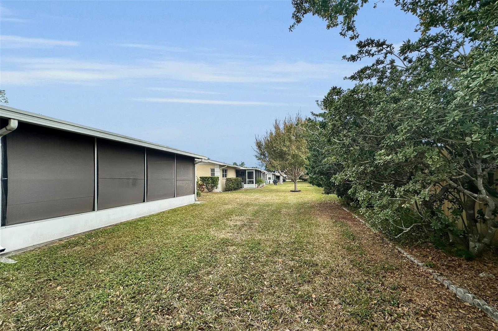 HEATHER HILL APTS - Residential