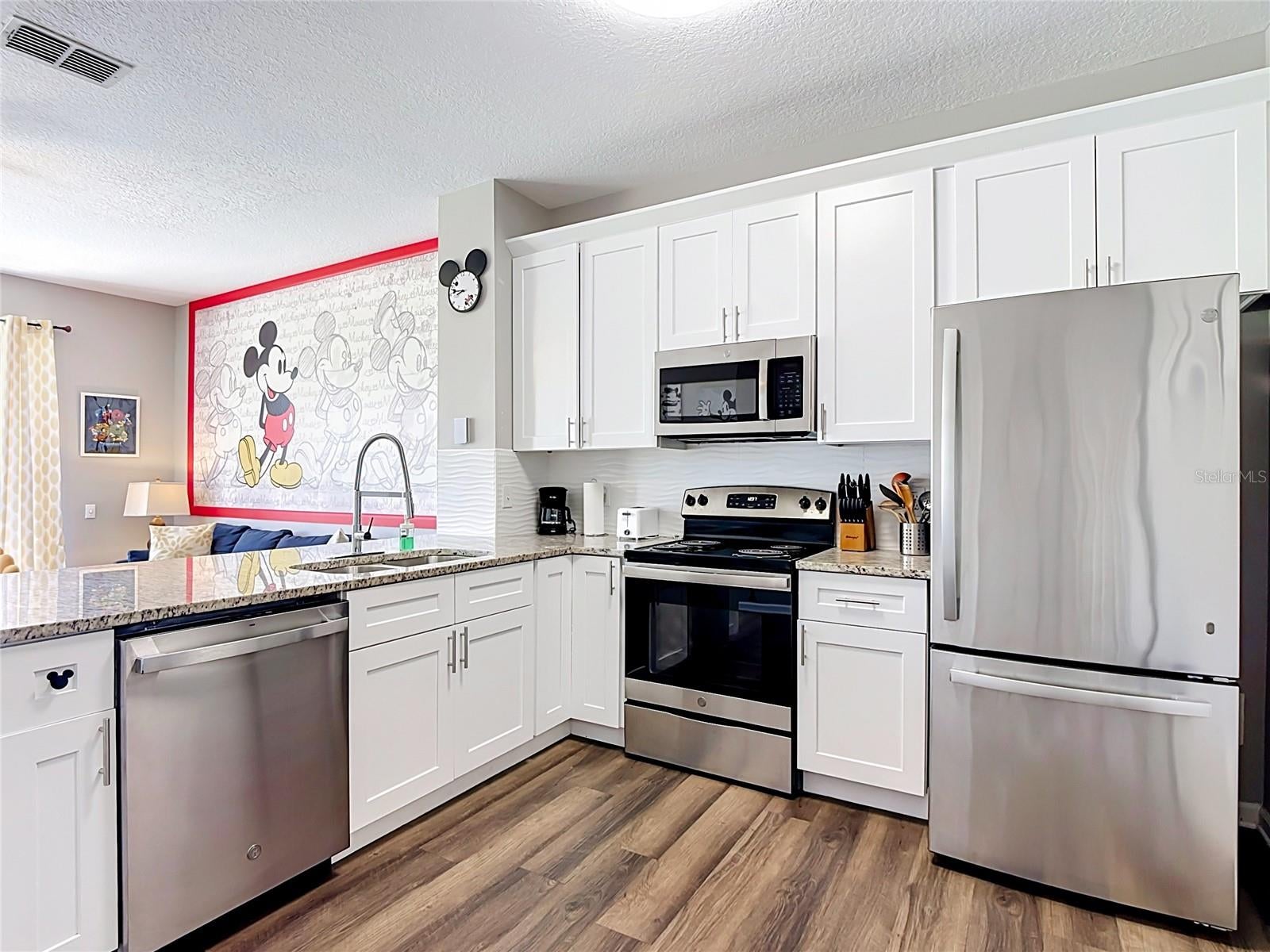 2321 SILVER PALM DRIVE