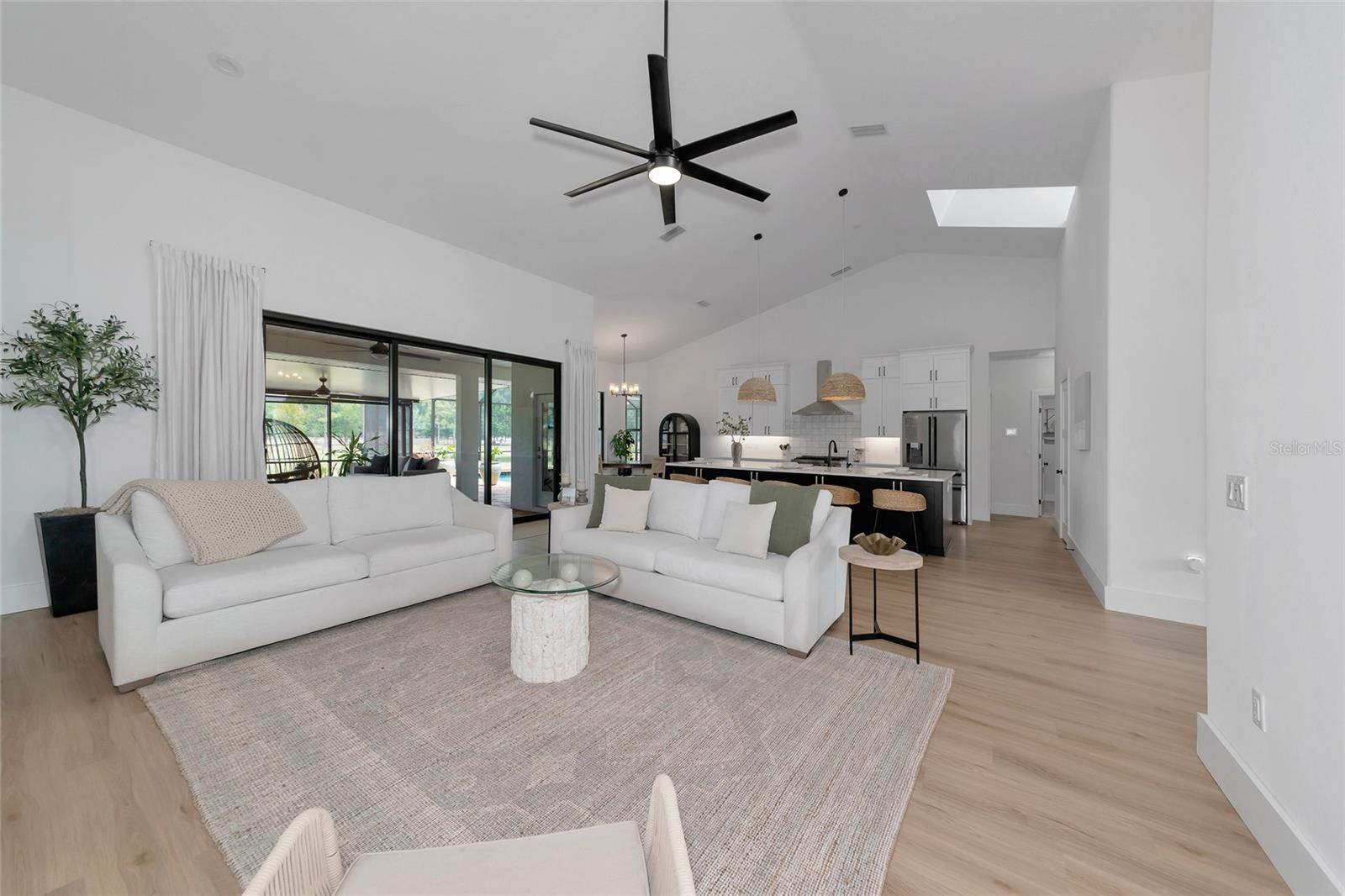 POMELLO PARK - Residential